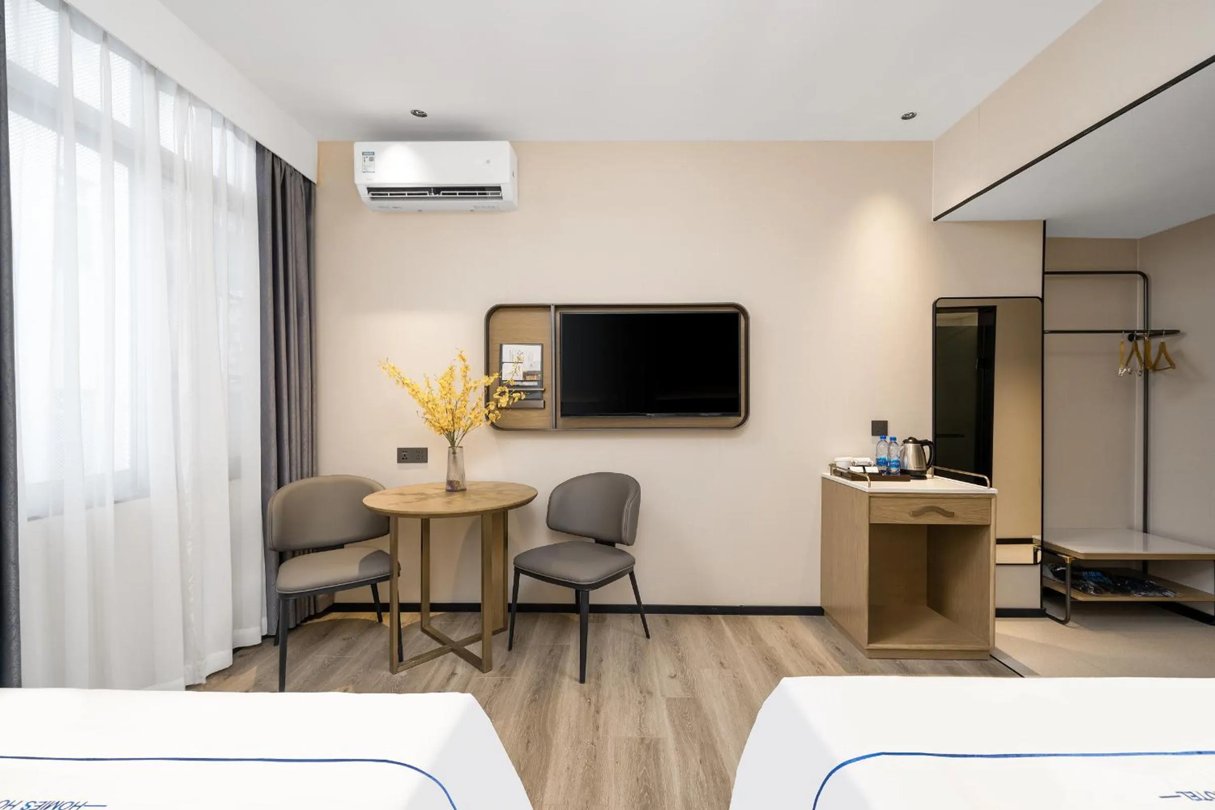 Bed in Guangzhou Homies Hotel