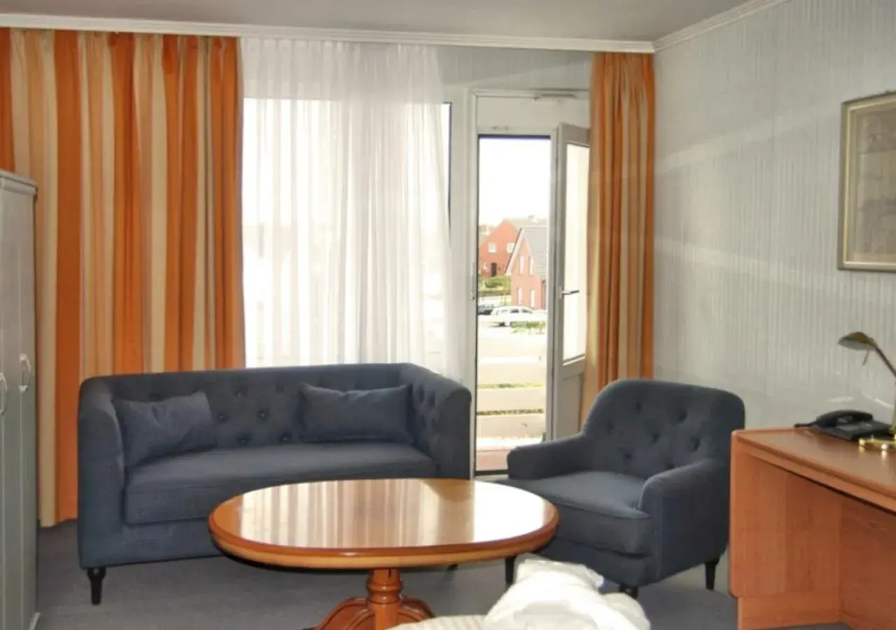 Large Double Room - single occupancy in Hotel das Miramar Large Double Room - single occupancy in Hotel das Miramar