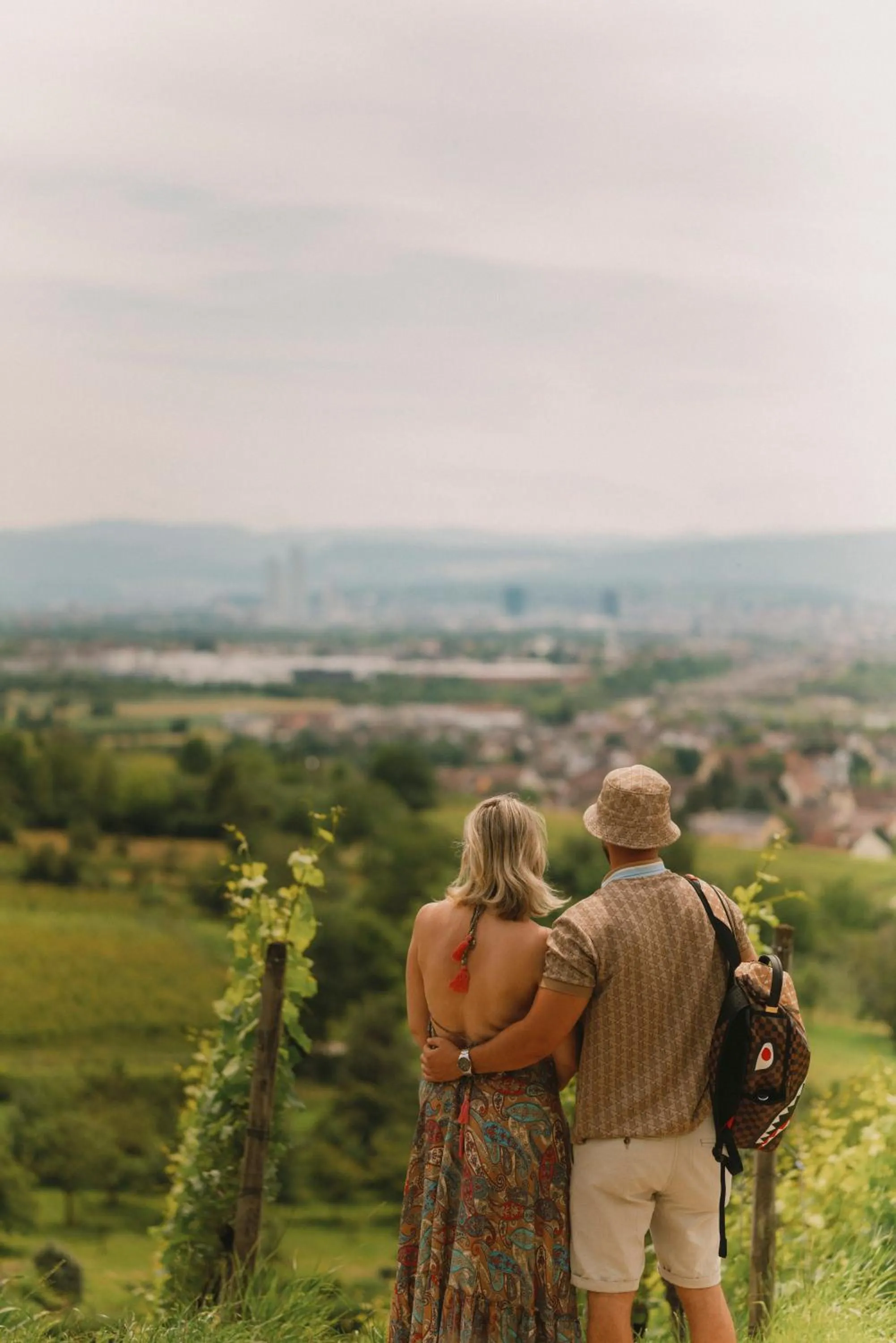 Hiking in 2Places Side