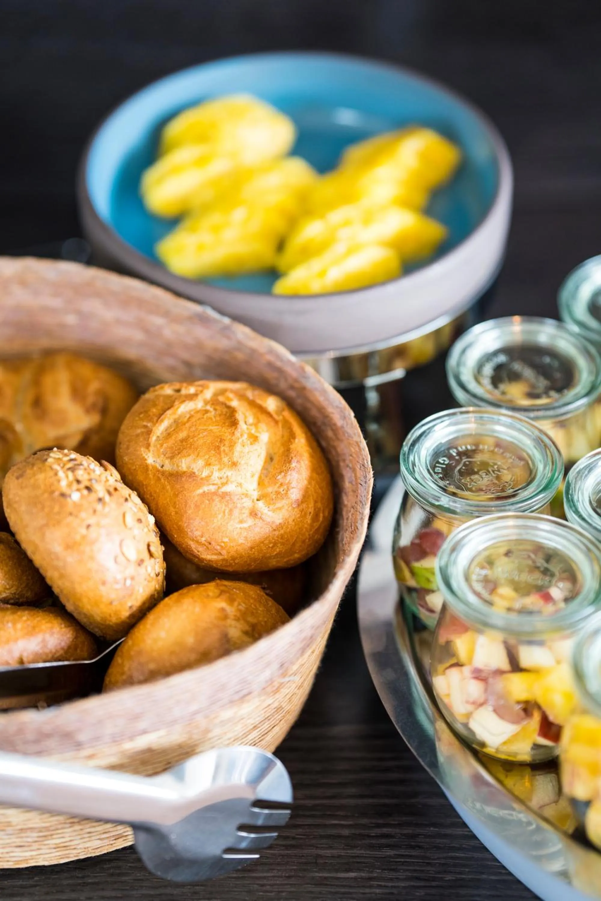 Restaurant/places to eat in 2Places Side