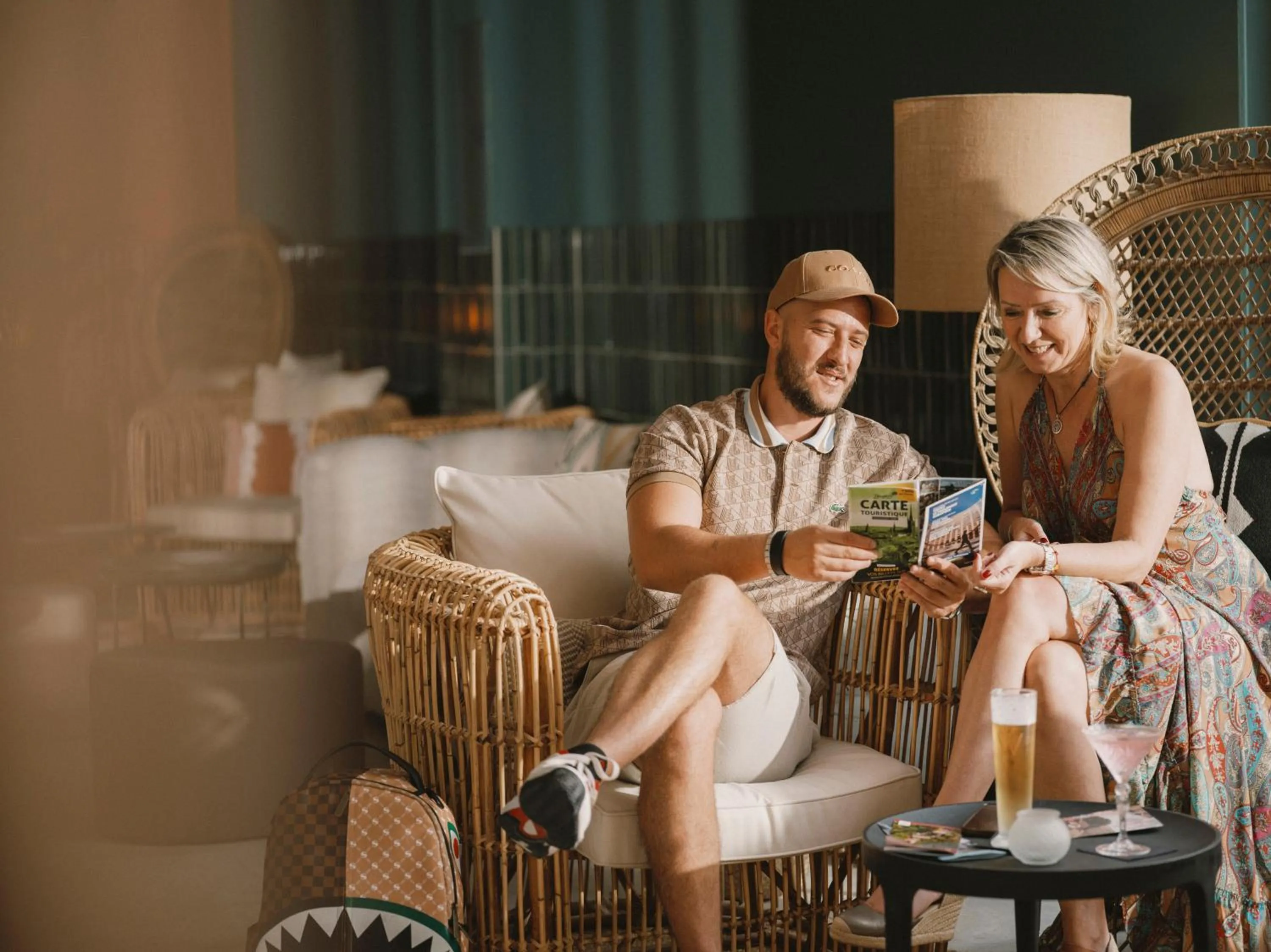 Restaurant/places to eat in 2Places Side