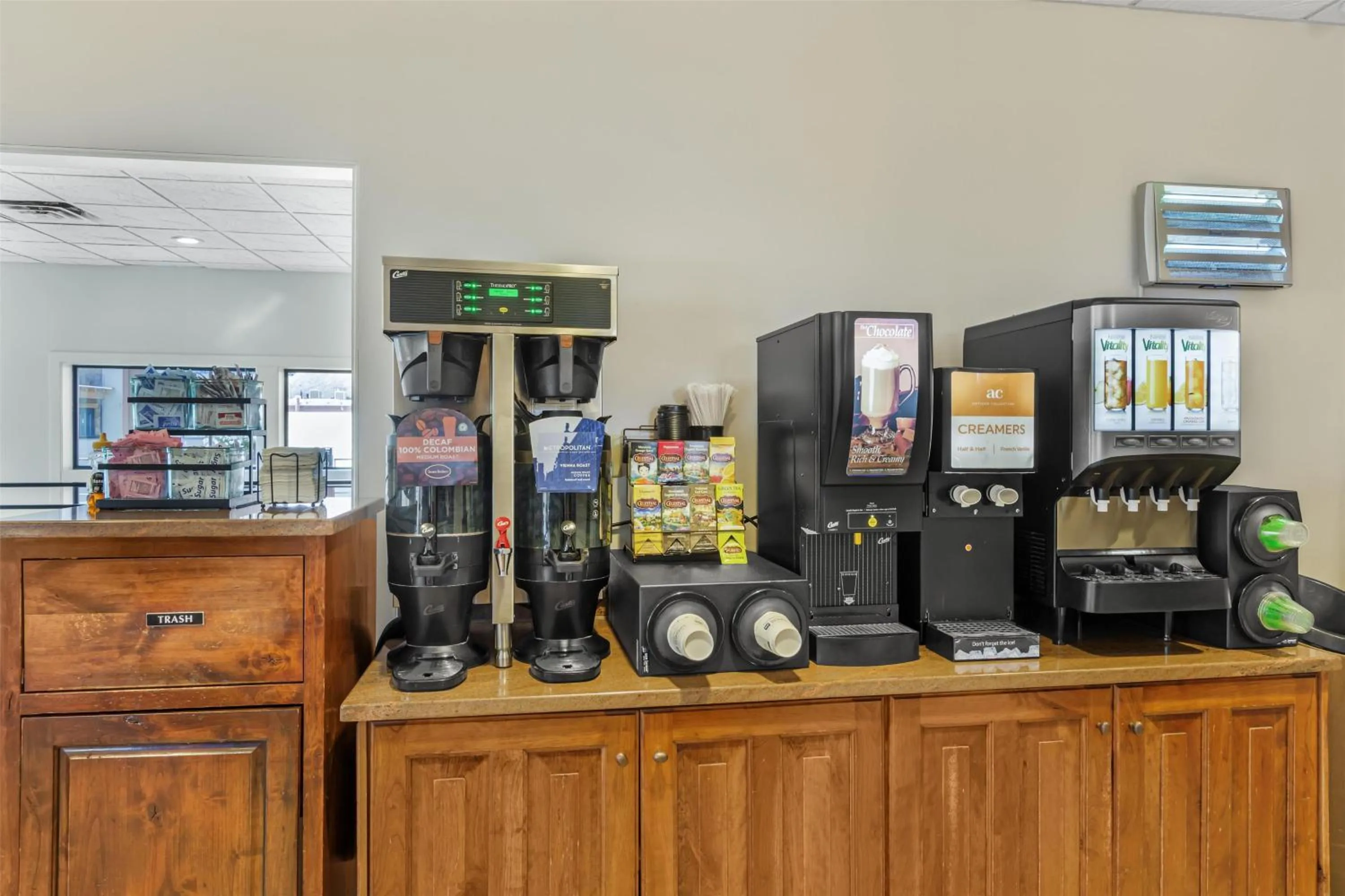 Breakfast in Best Western Plus Canyonlands Inn