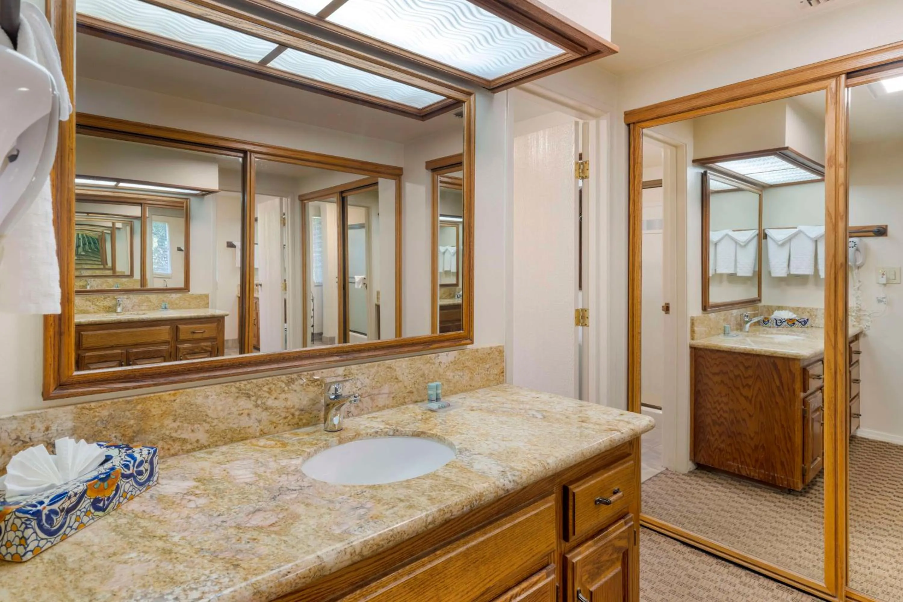 Photo of the whole room in Best Western Casa Grande Inn