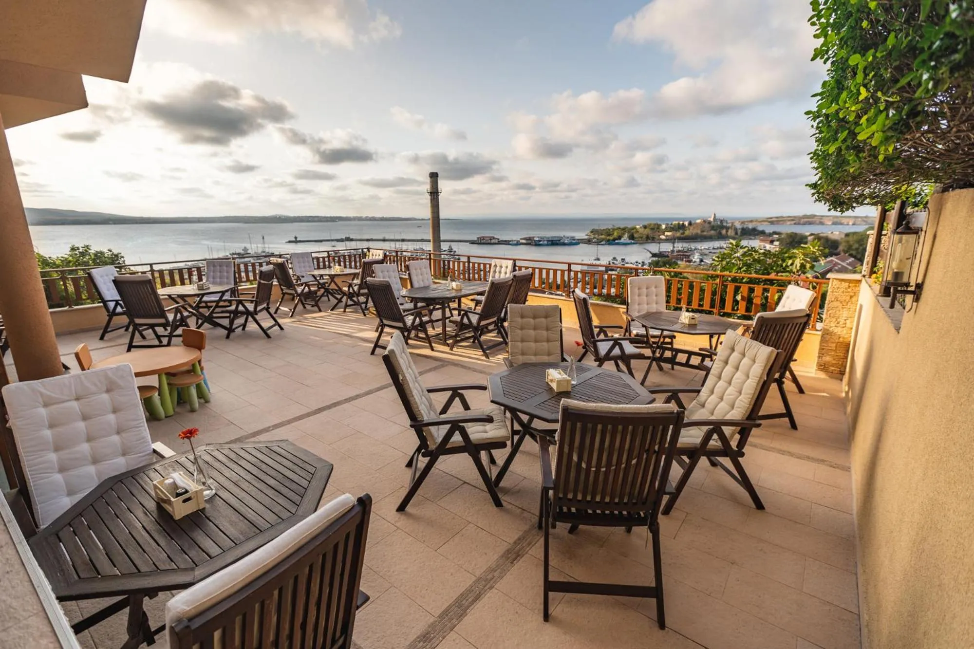 Kalithea Family Hotel