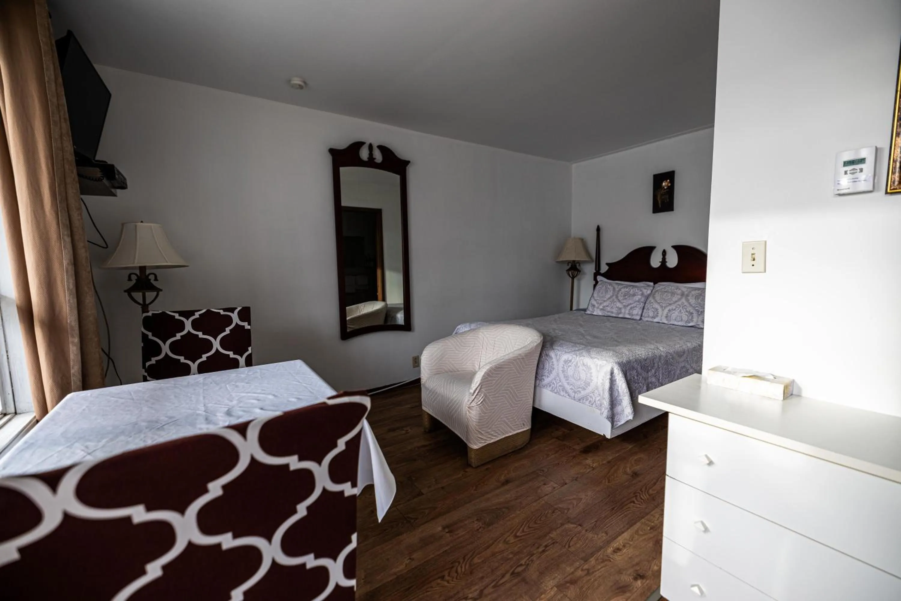 Bedroom, Bed in Motel Deblois