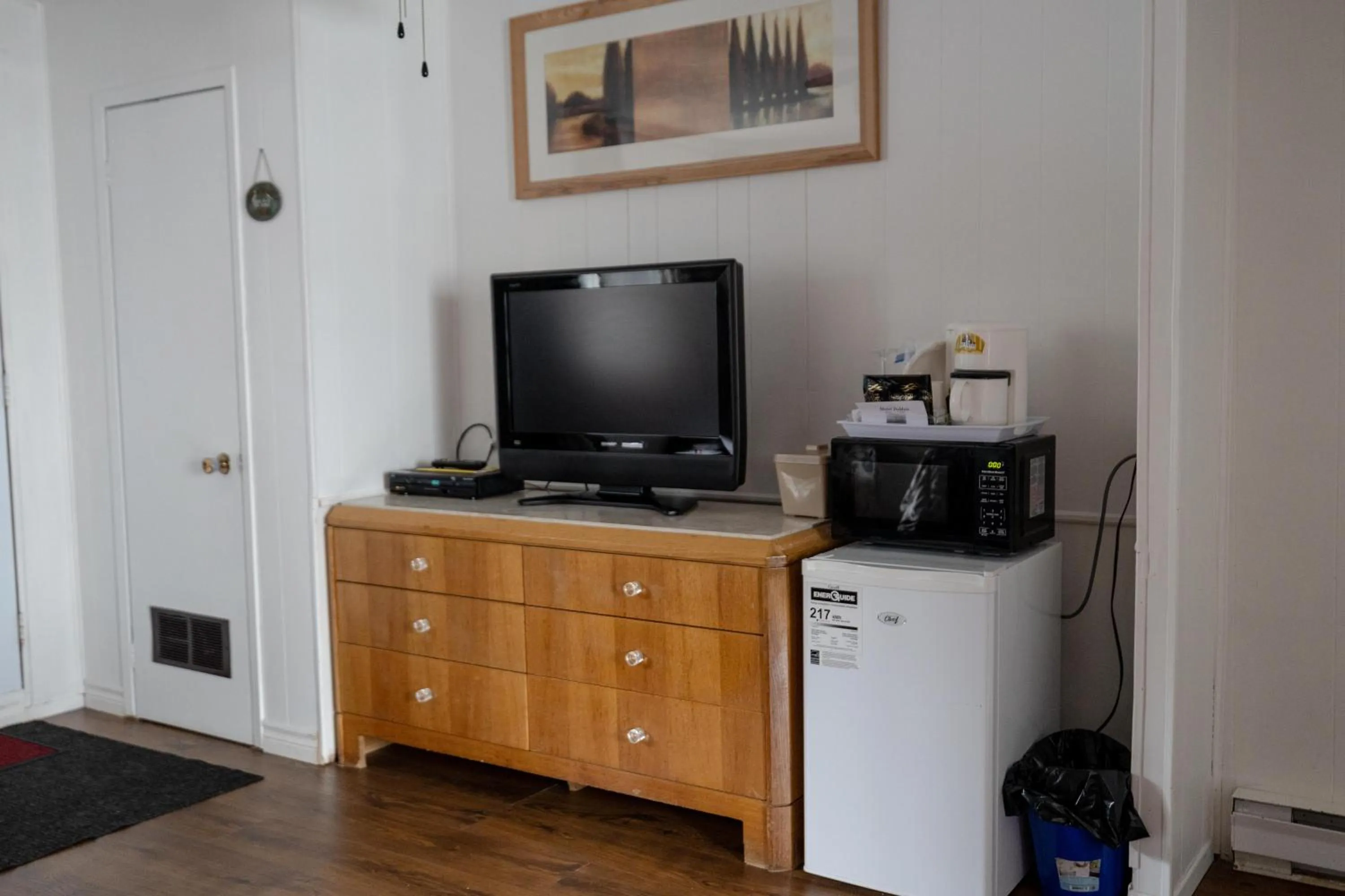 Coffee/tea facilities in Motel Deblois