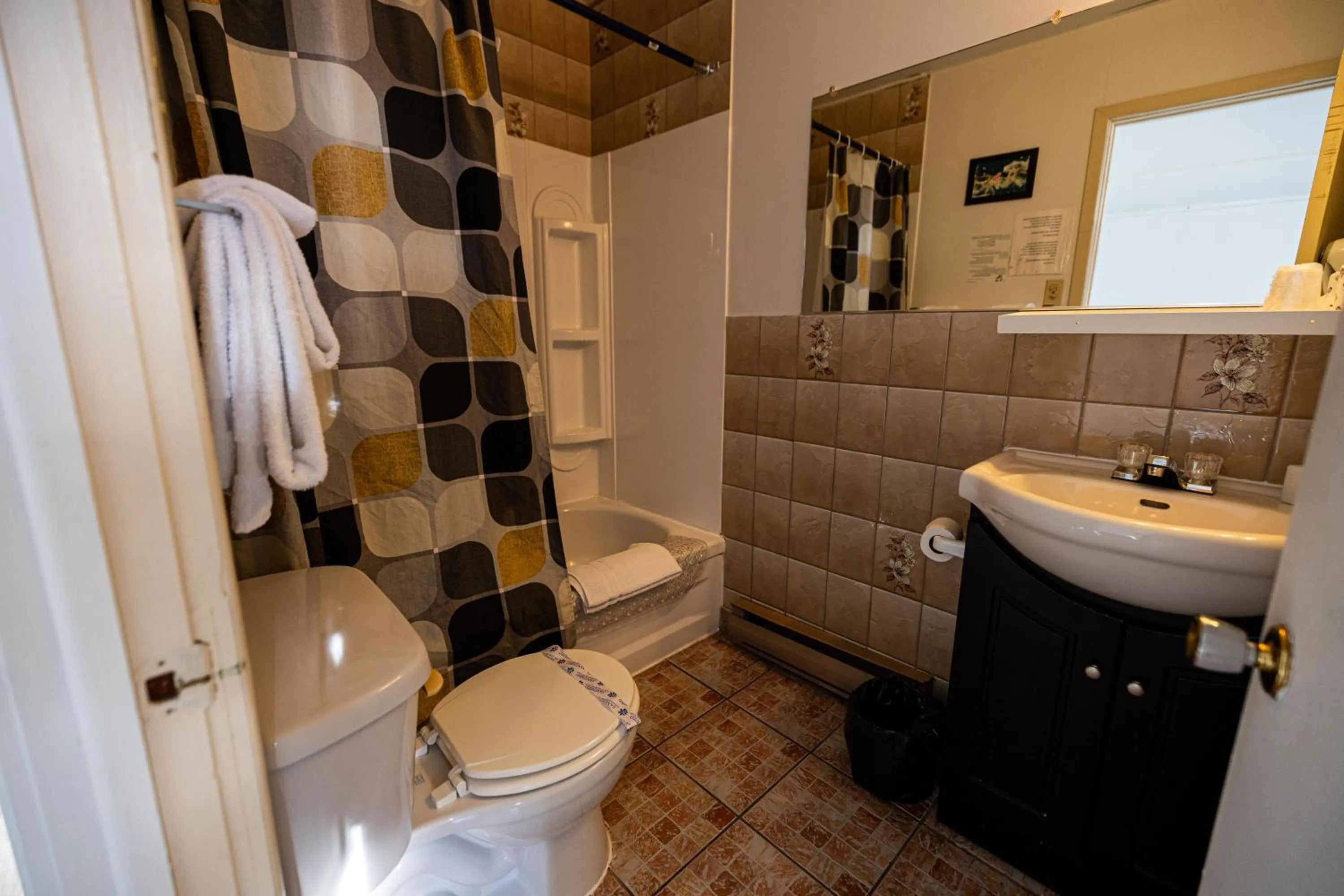 Bathroom in Motel Deblois