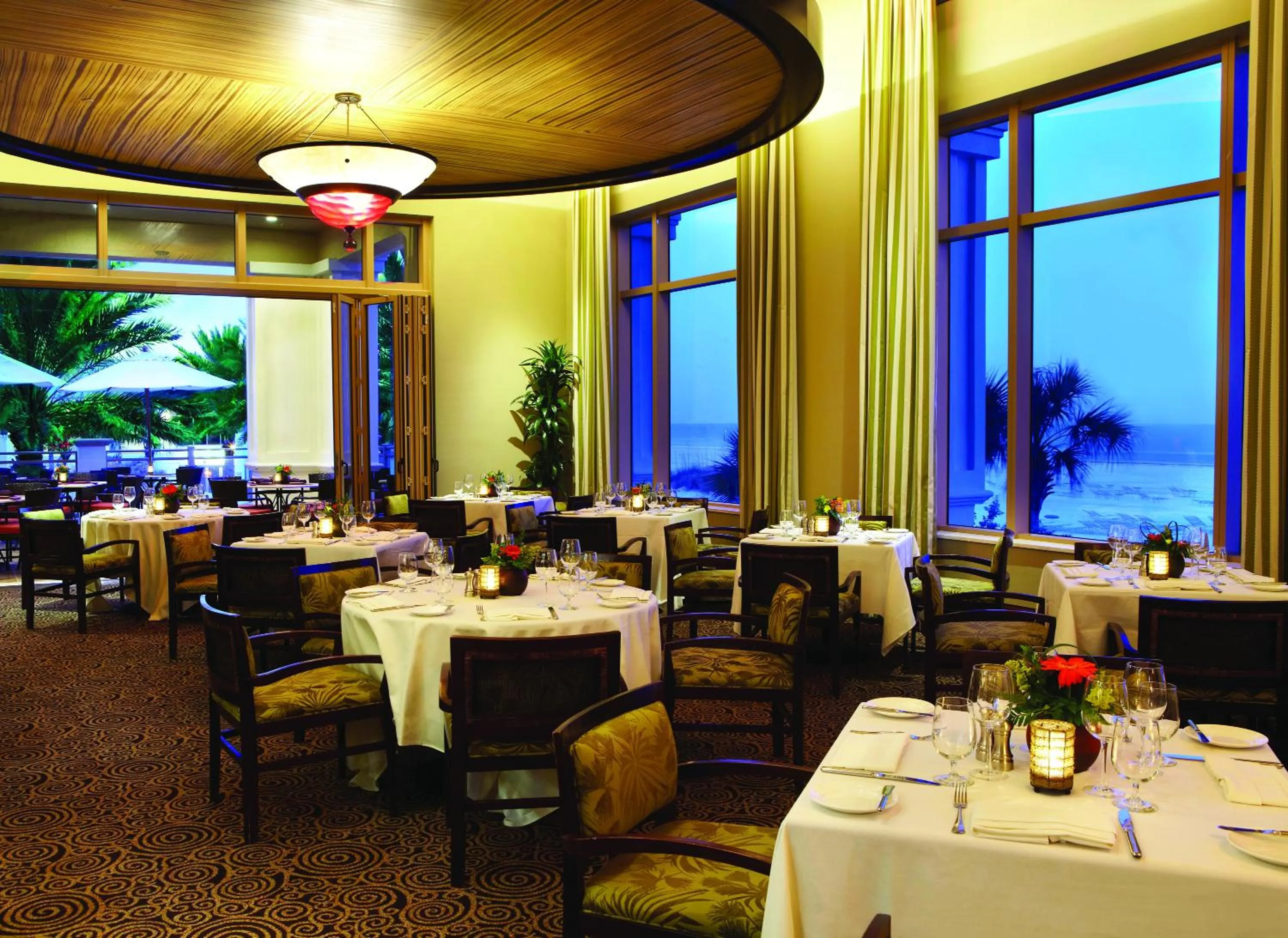 Restaurant/places to eat in Sandpearl Resort Private Beach