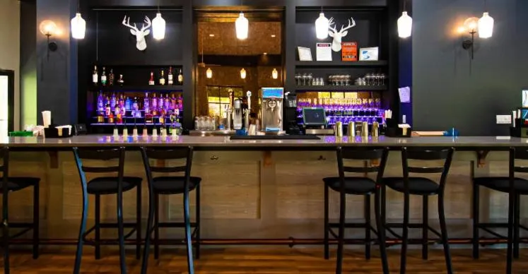 Restaurant/places to eat in Paradise Stream Resort