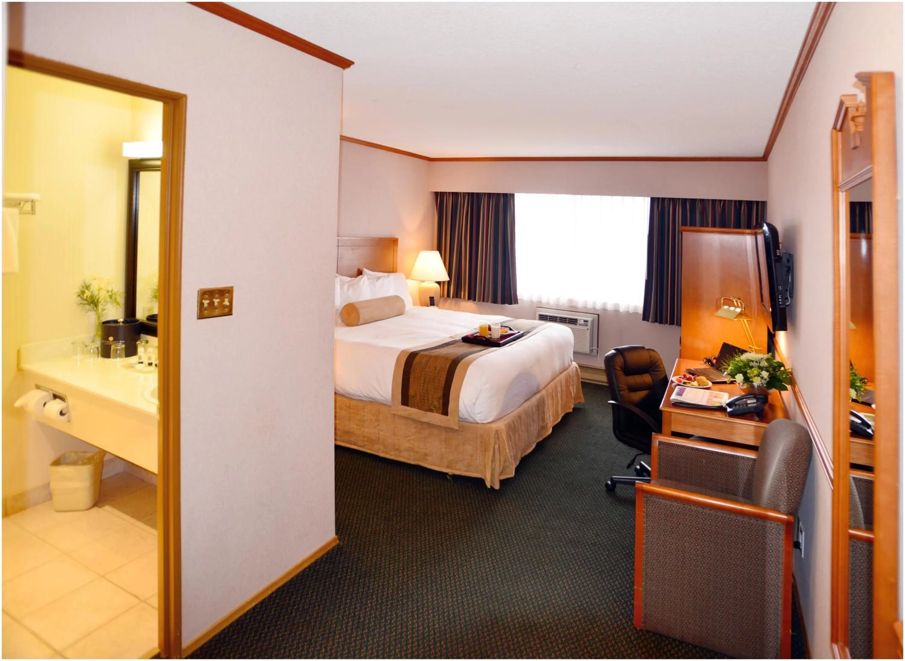 Photo of the whole room, Bed in The Hospitality Inn