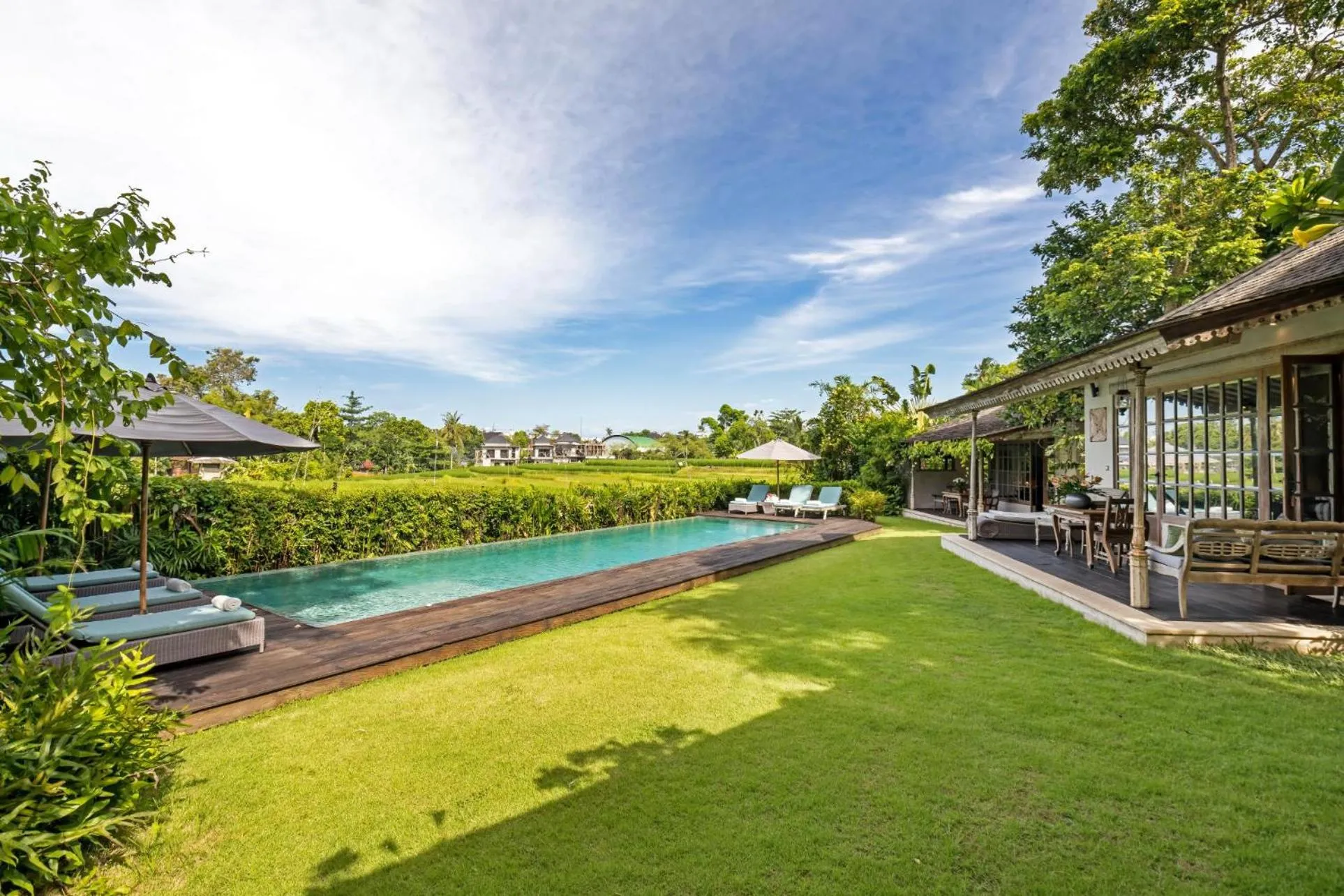 Pool view in Villa Artis