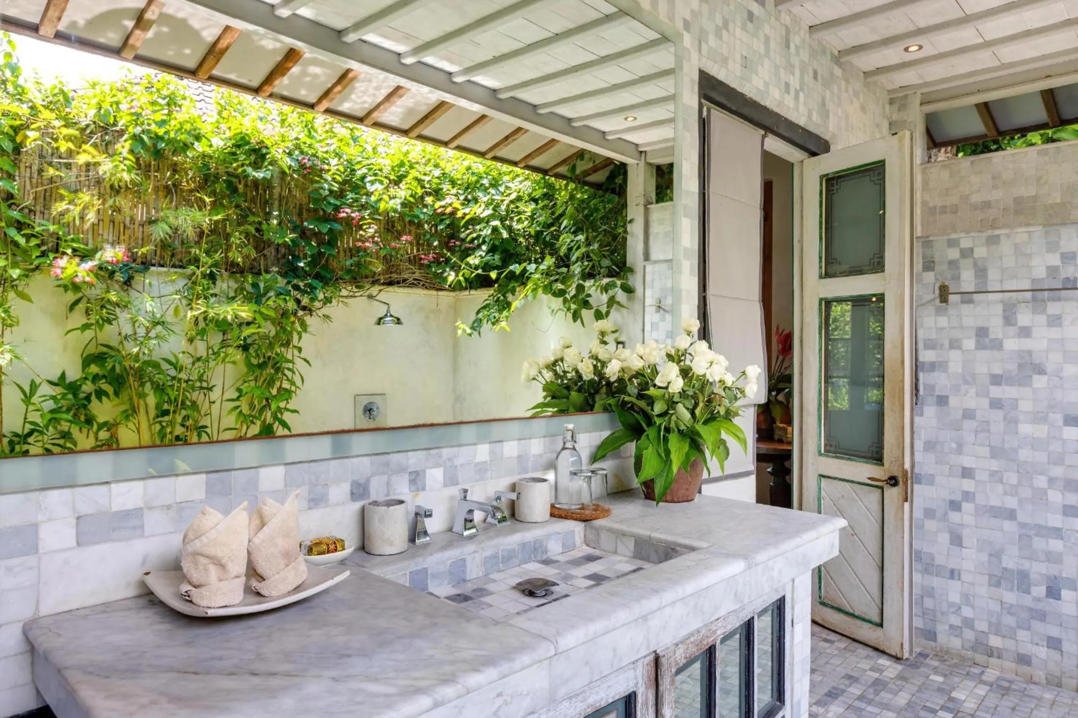 Bathroom in Villa Artis