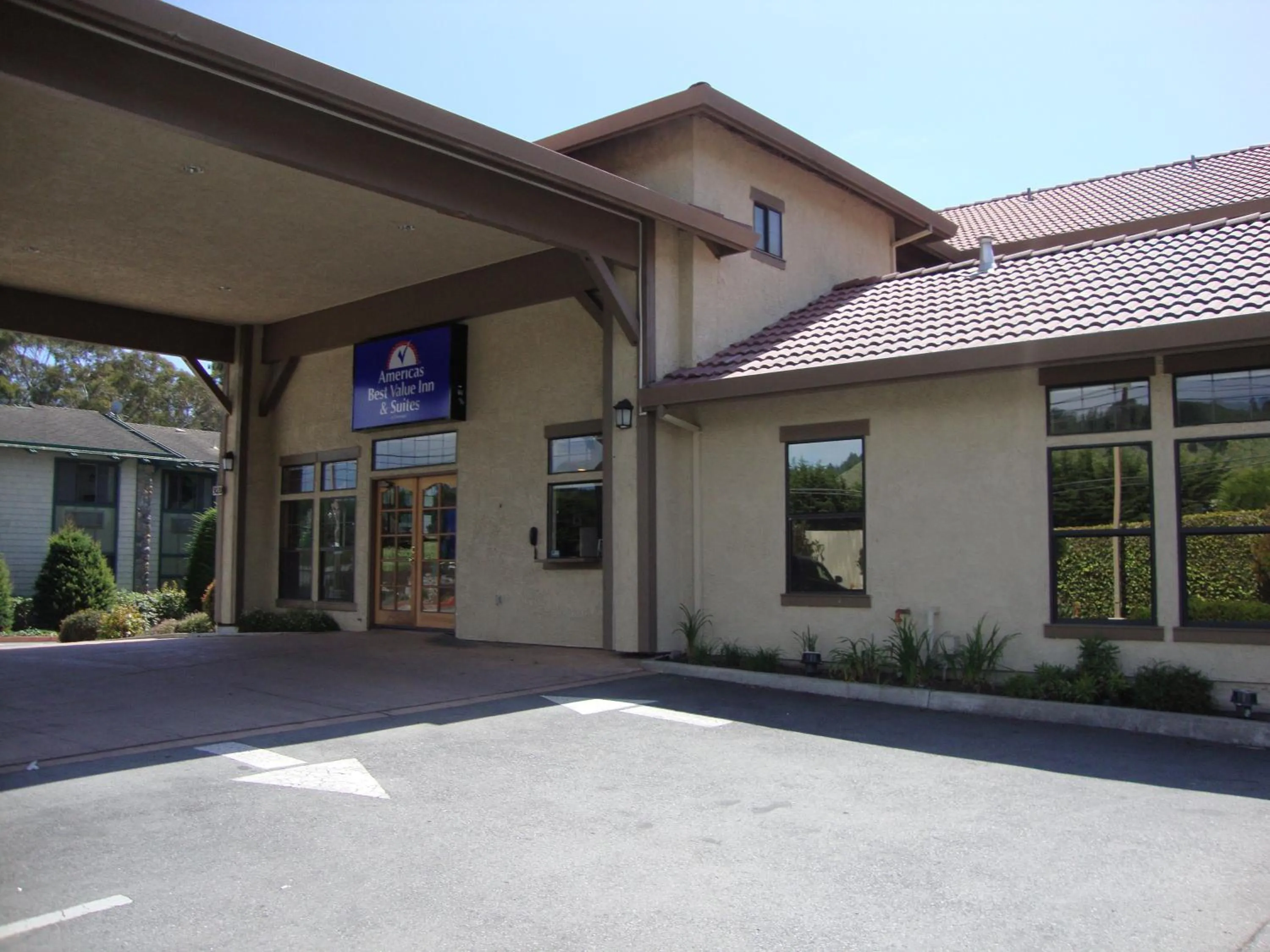 Property building in The Miramar Inn