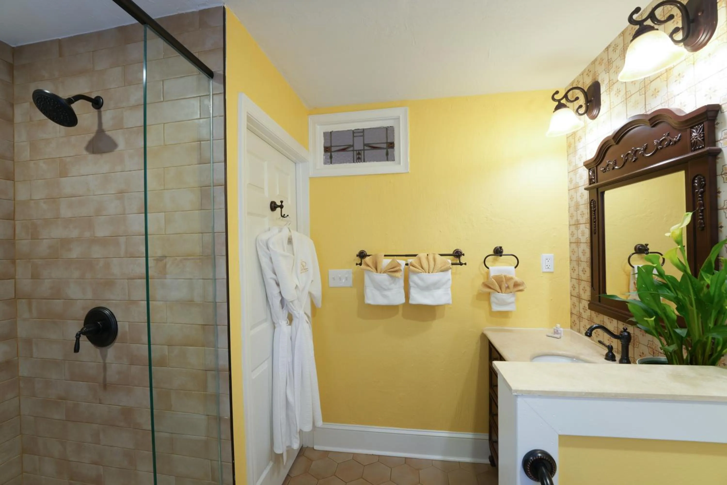 Bathroom in Casa De Solana Bed and Breakfast
