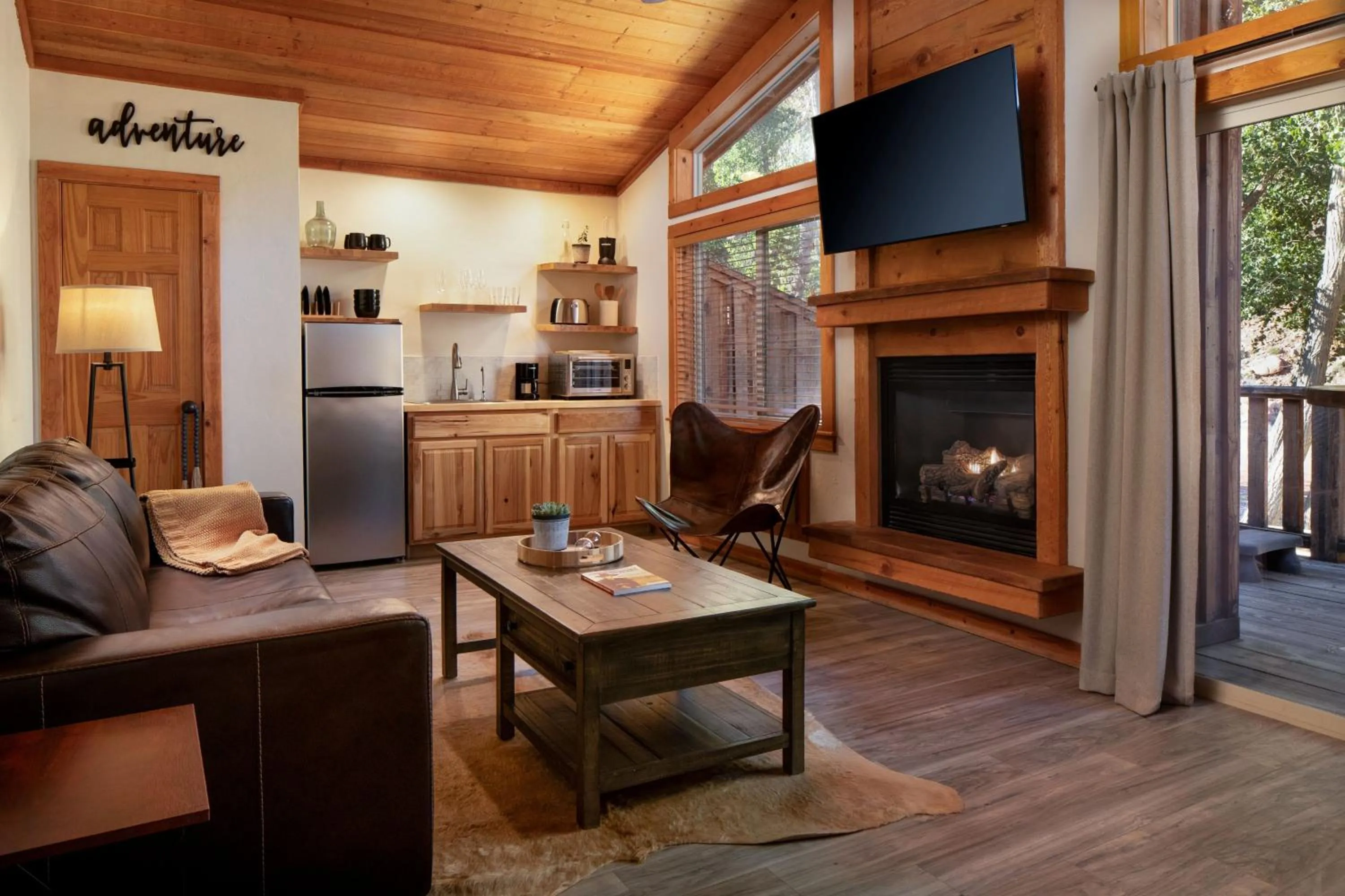 Living room in Red Cliffs Lodge Moab