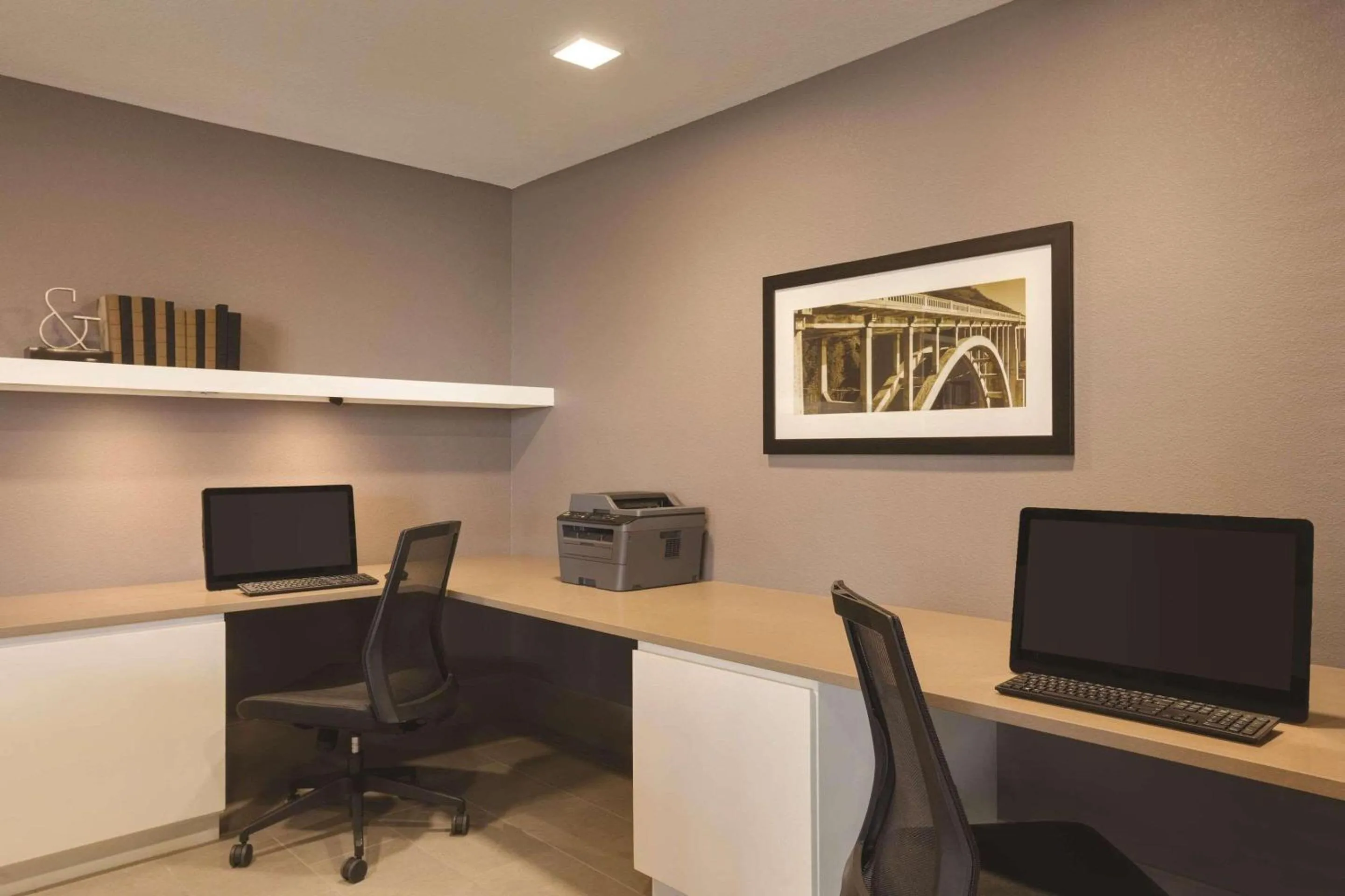 Business facilities in Country Inn & Suites by Radisson, Lawrence, KS