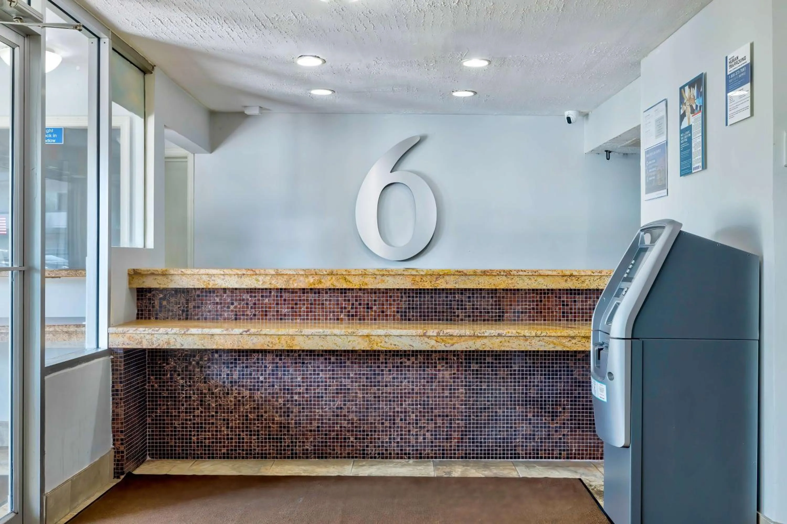 Lobby or reception in Motel 6 Harrisburg PA Near PA Expo Center