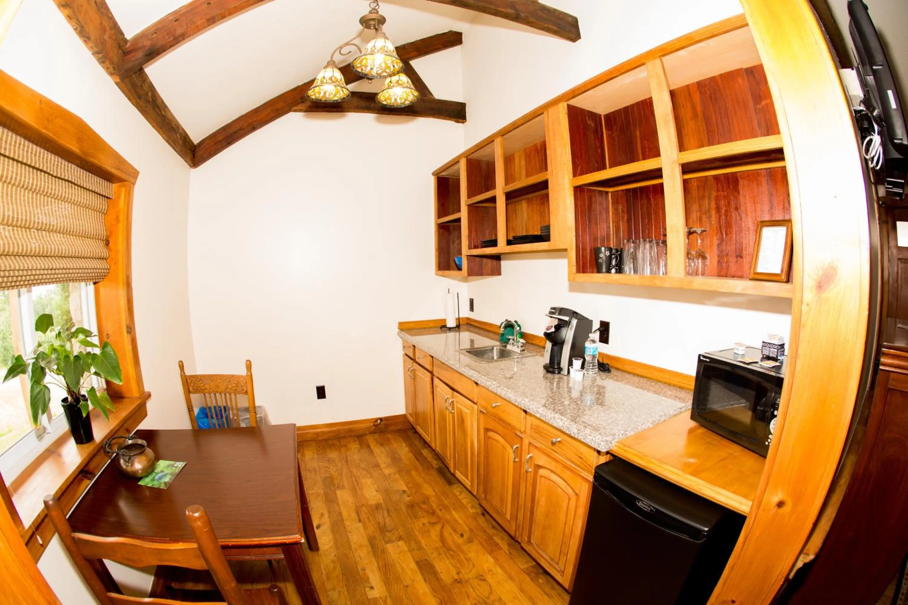 Kitchen or kitchenette in The Lodges at Gettysburg