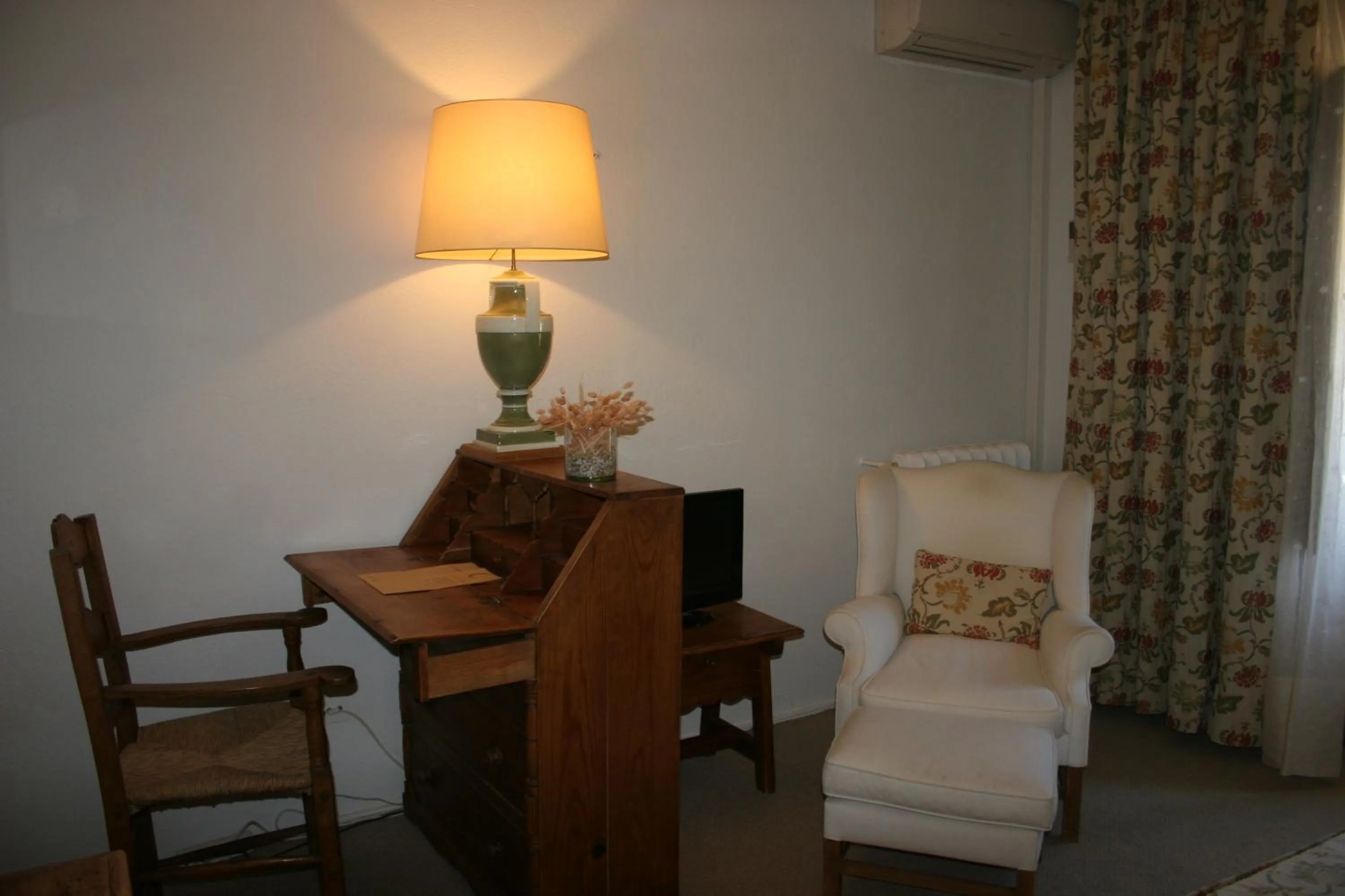 Decorative detail, Bed in La Posada de Don Mariano