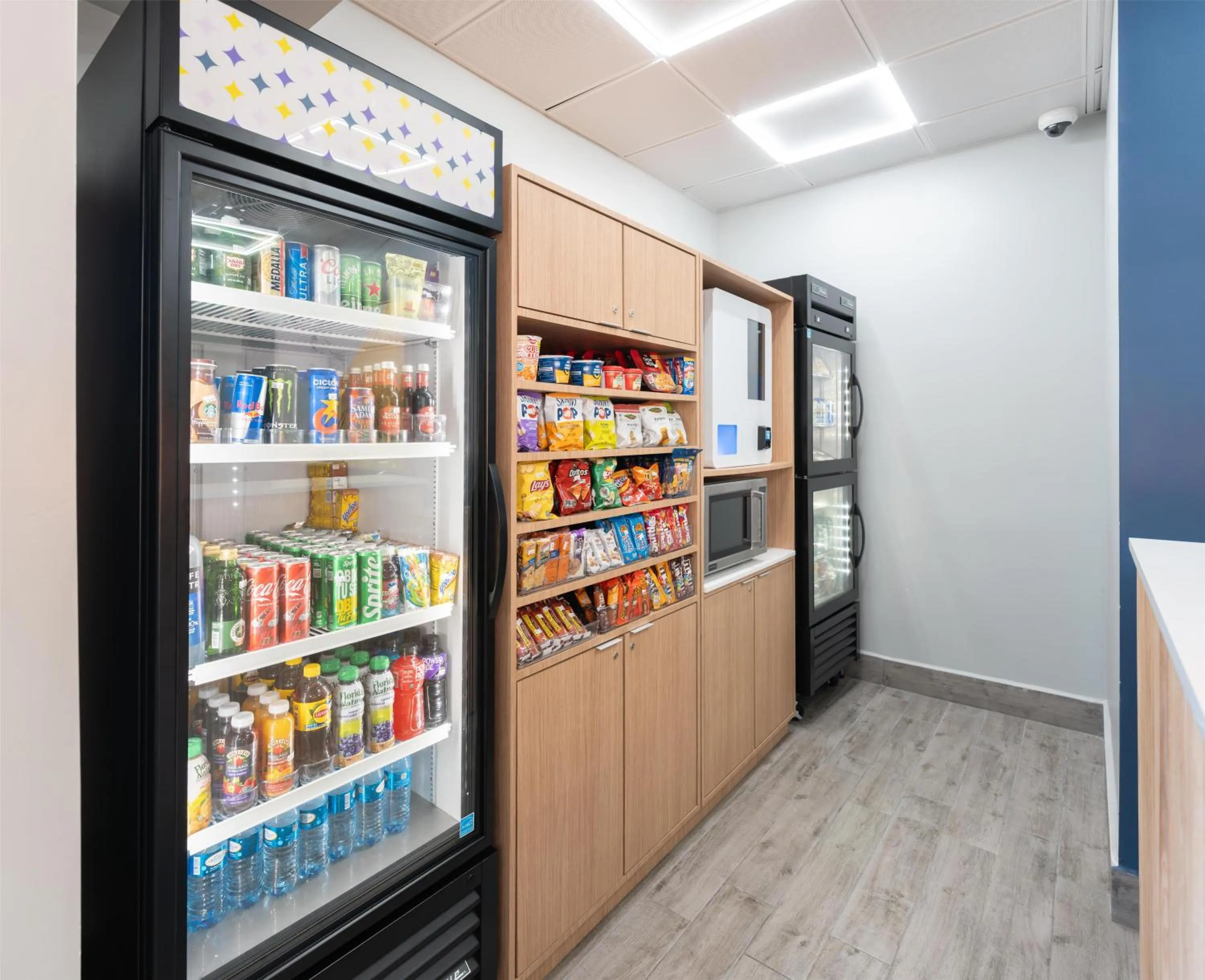 Restaurant/places to eat in Spark by Hilton Ponce