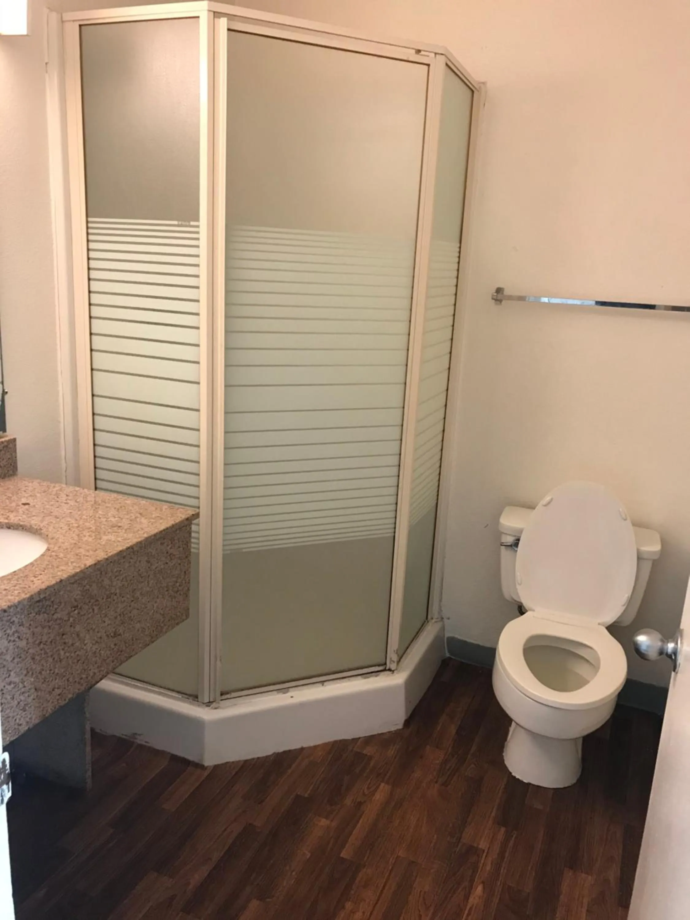 Shower in Travel Inn