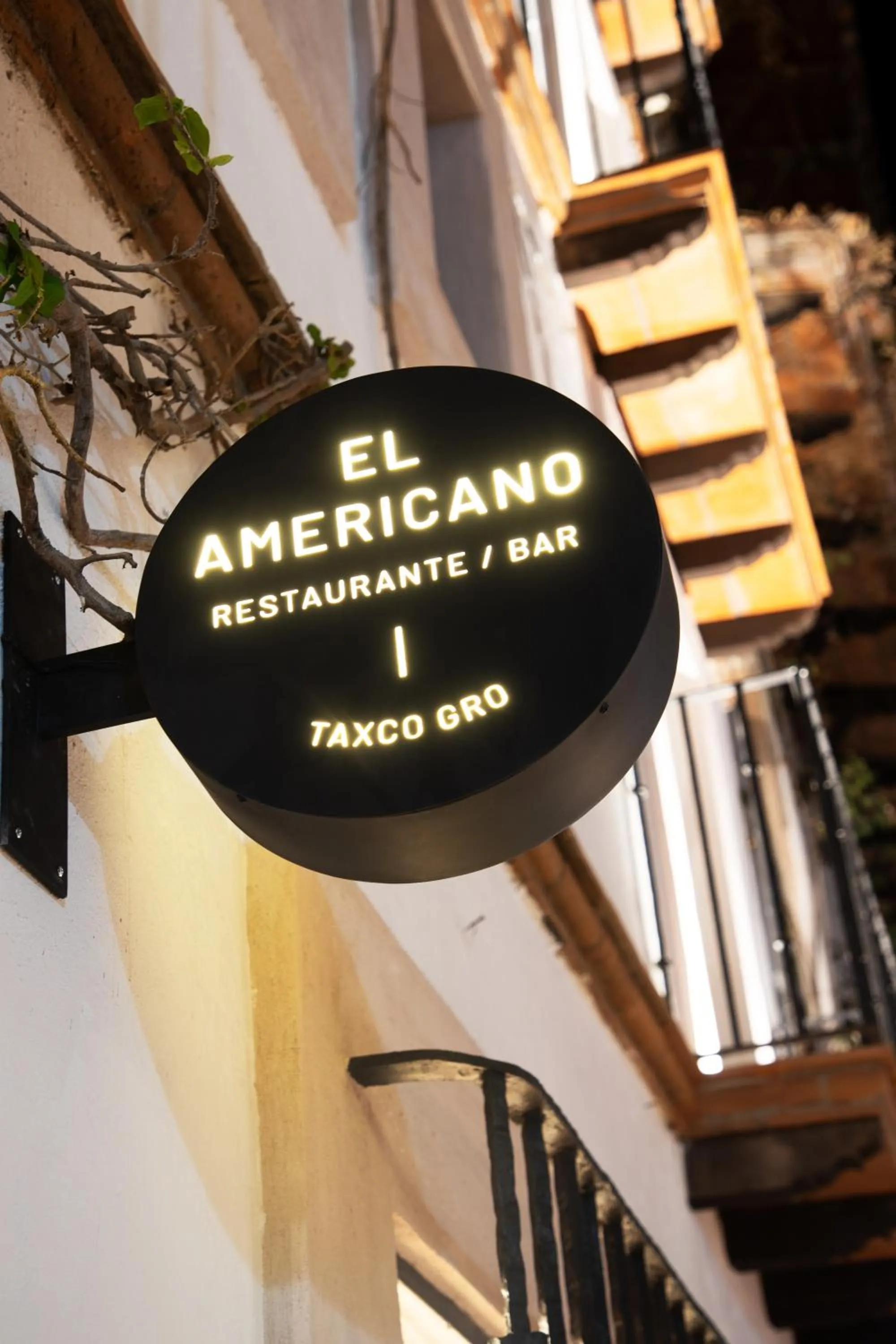 Logo/Certificate/Sign in William Hotel Boutique De Diseño