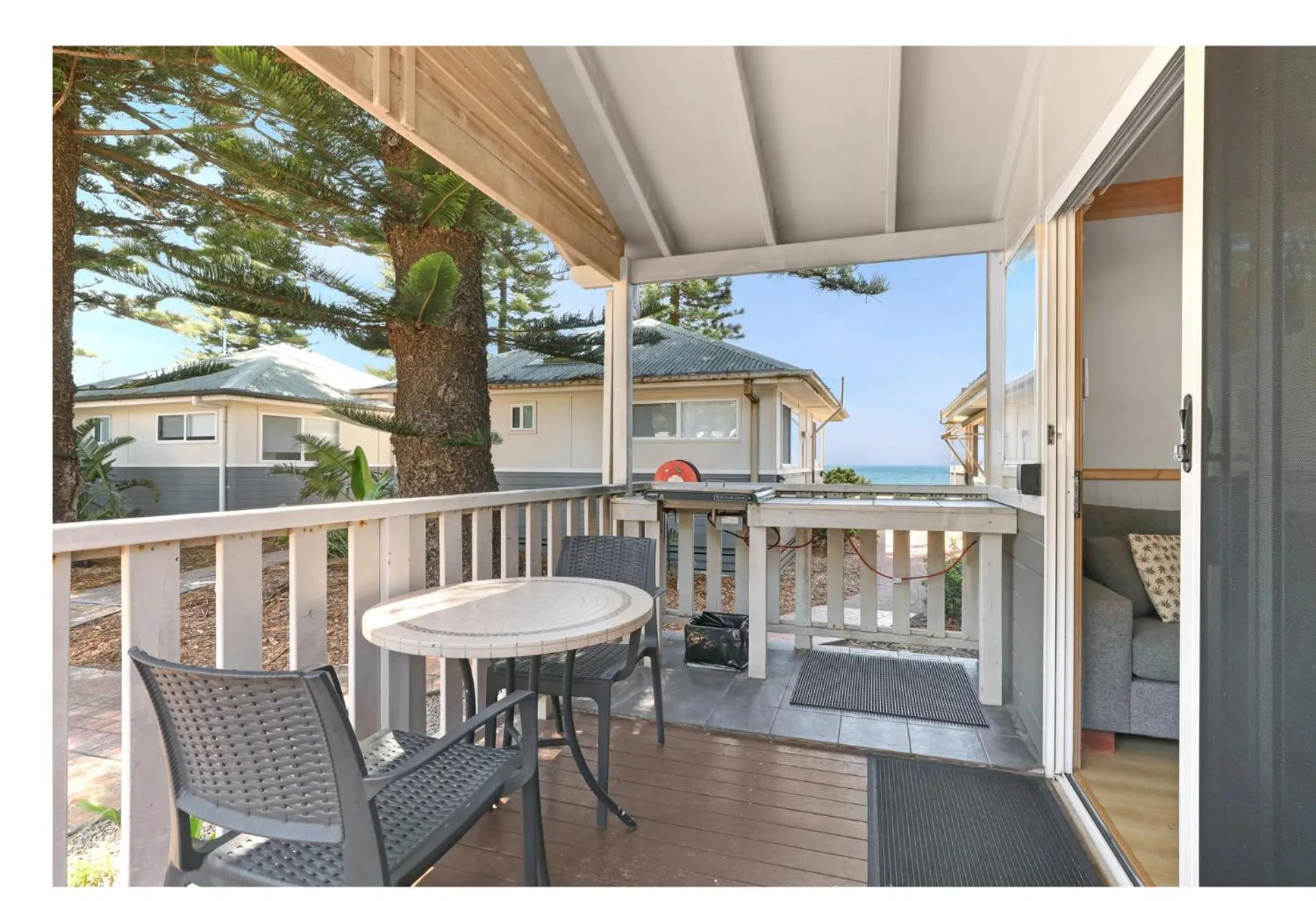 BBQ facilities in Kendalls Beach Holiday Park