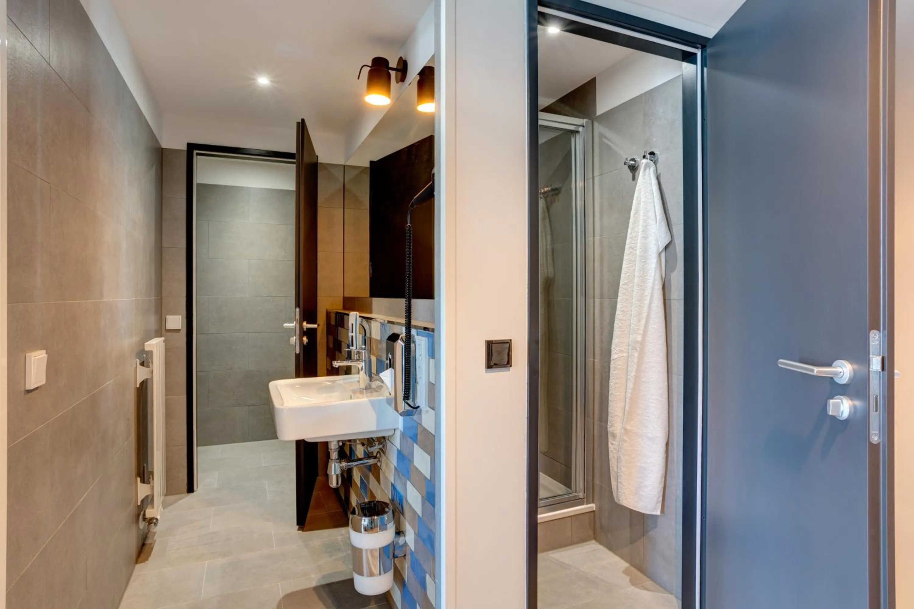 Bathroom in MEININGER Hotel Berlin Tiergarten