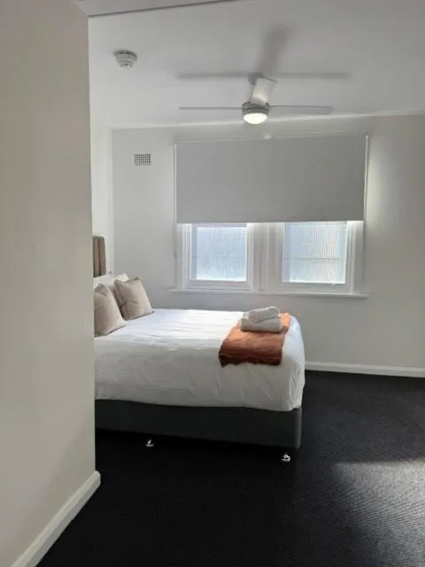 Bed in Grand Hotel Kiama