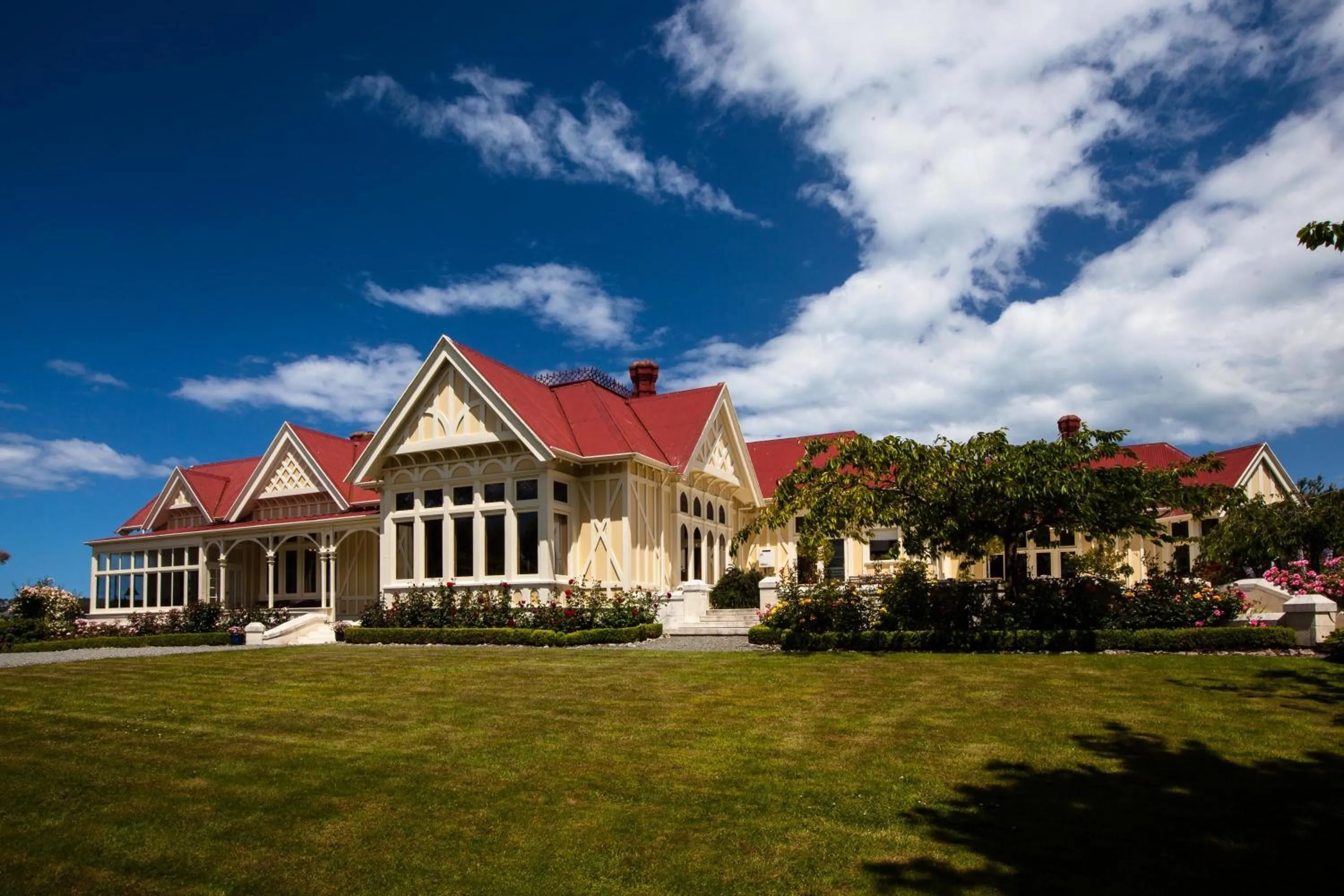 Facade/entrance in Pen-y-bryn Lodge