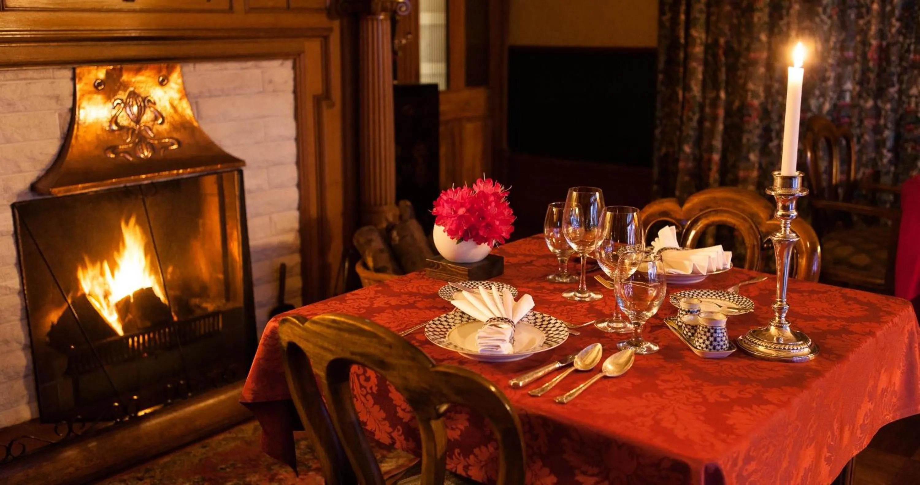 Dining area in Pen-y-bryn Lodge
