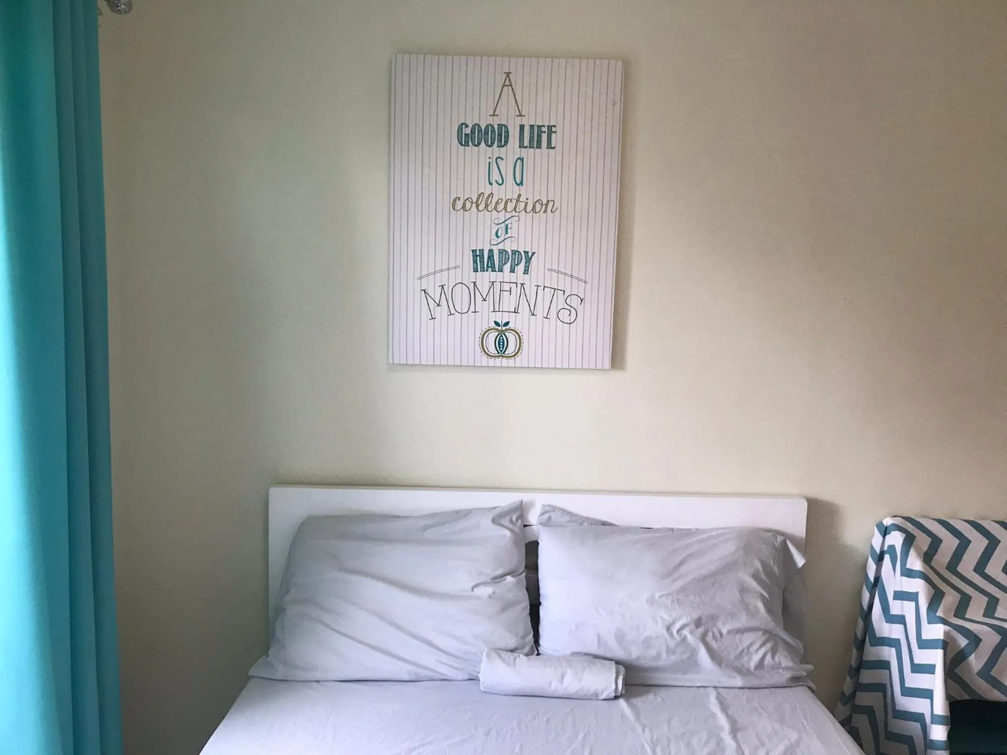 Bedroom, Bed in Kara's Suite