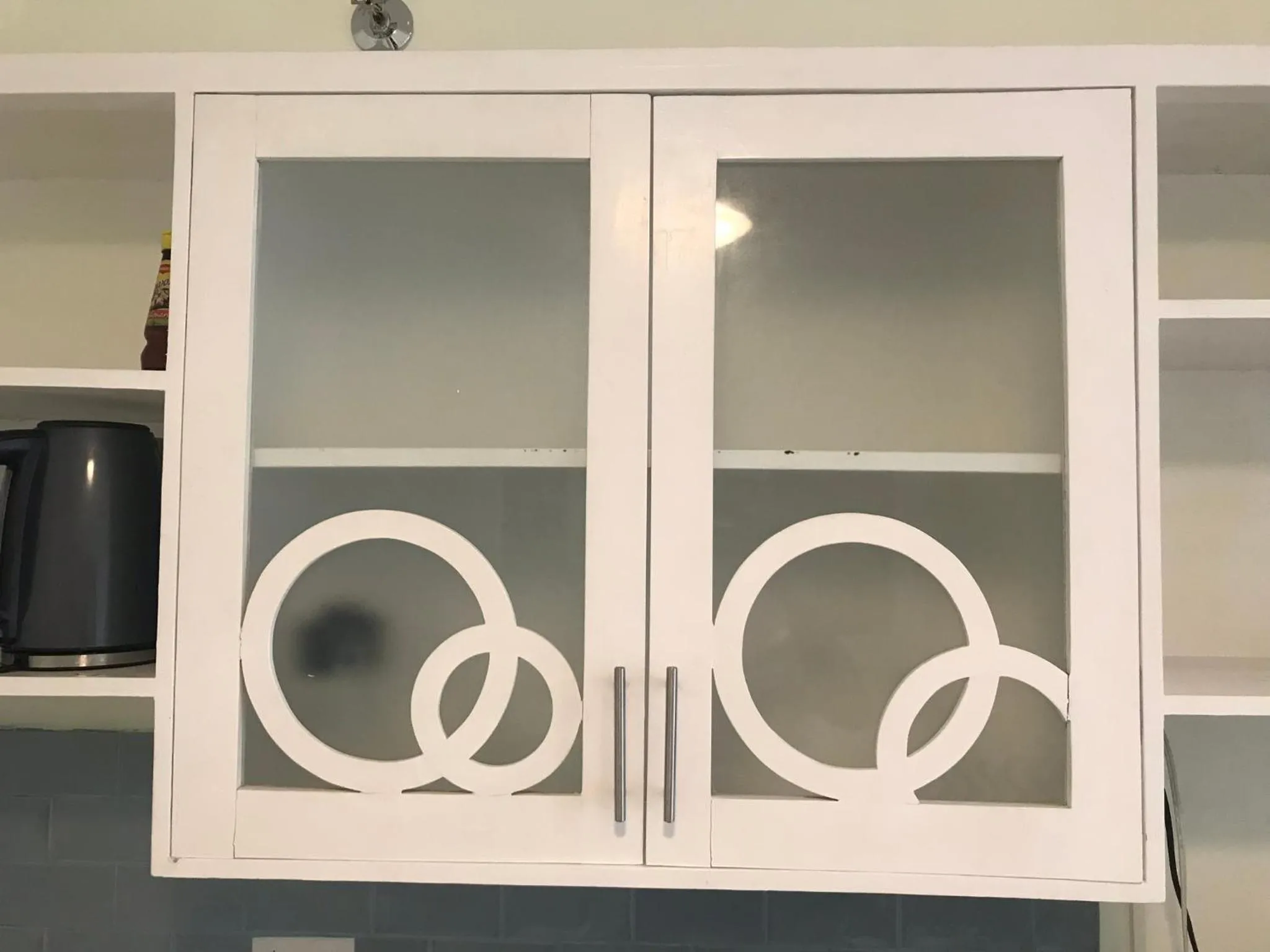 Kitchen or kitchenette in Kara's Suite