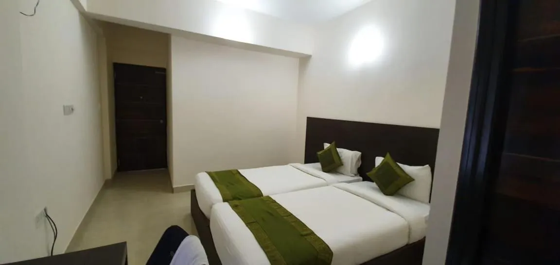 Bedroom, Bed in Daffodil Delight - Manyata Tech Park