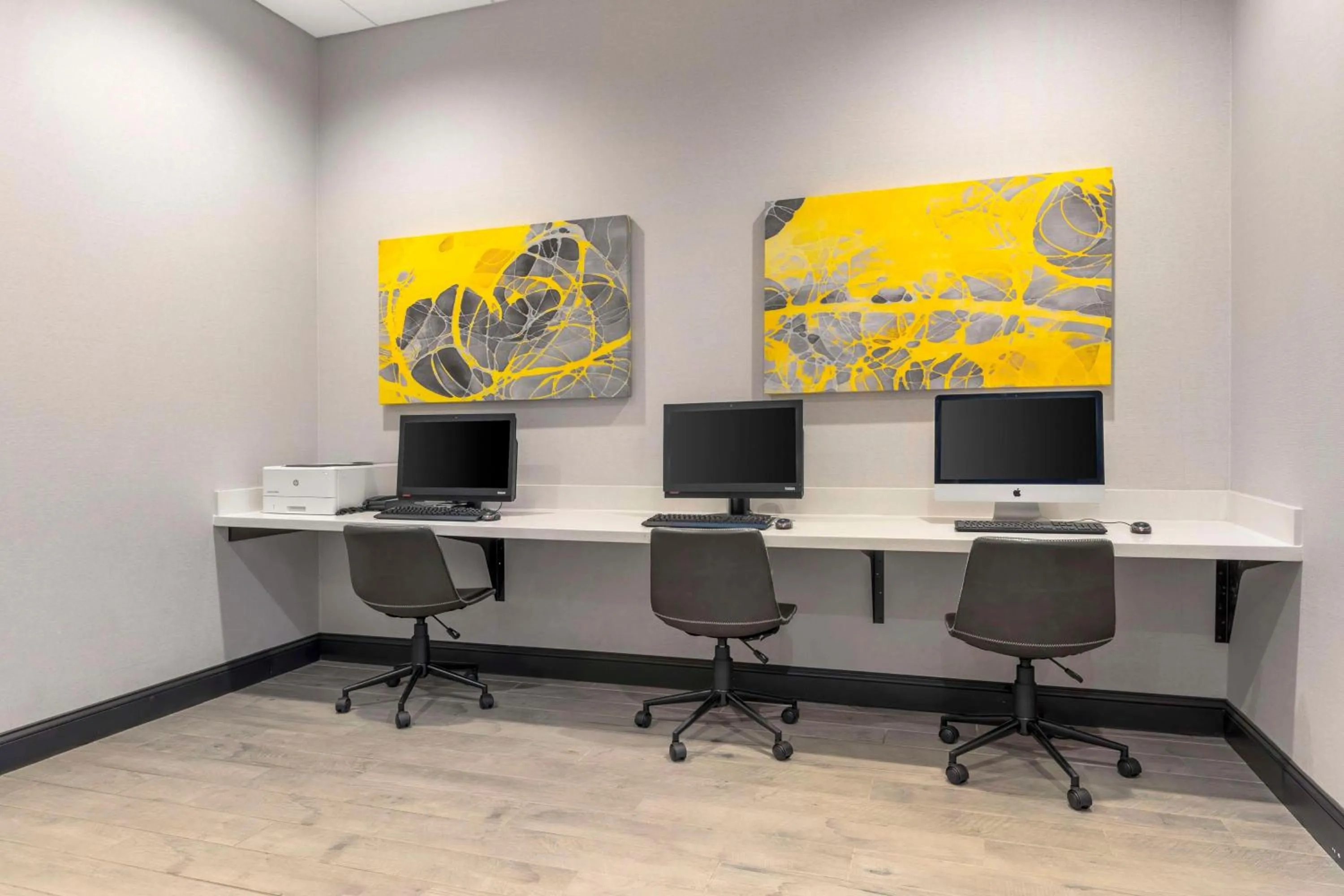 Business facilities in Best Western Plus Cranberry-Pittsburgh North