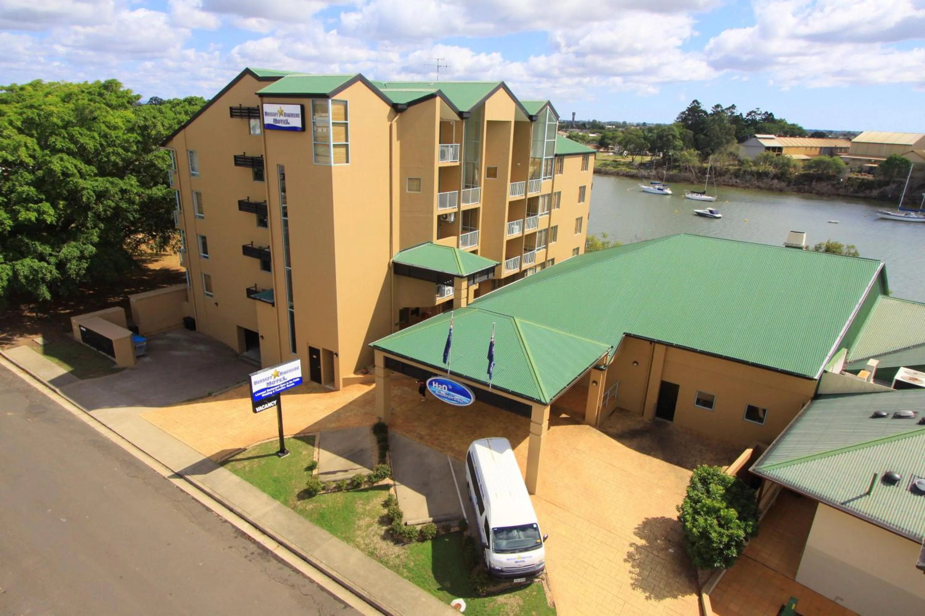 Property building in Burnett Riverside Hotel