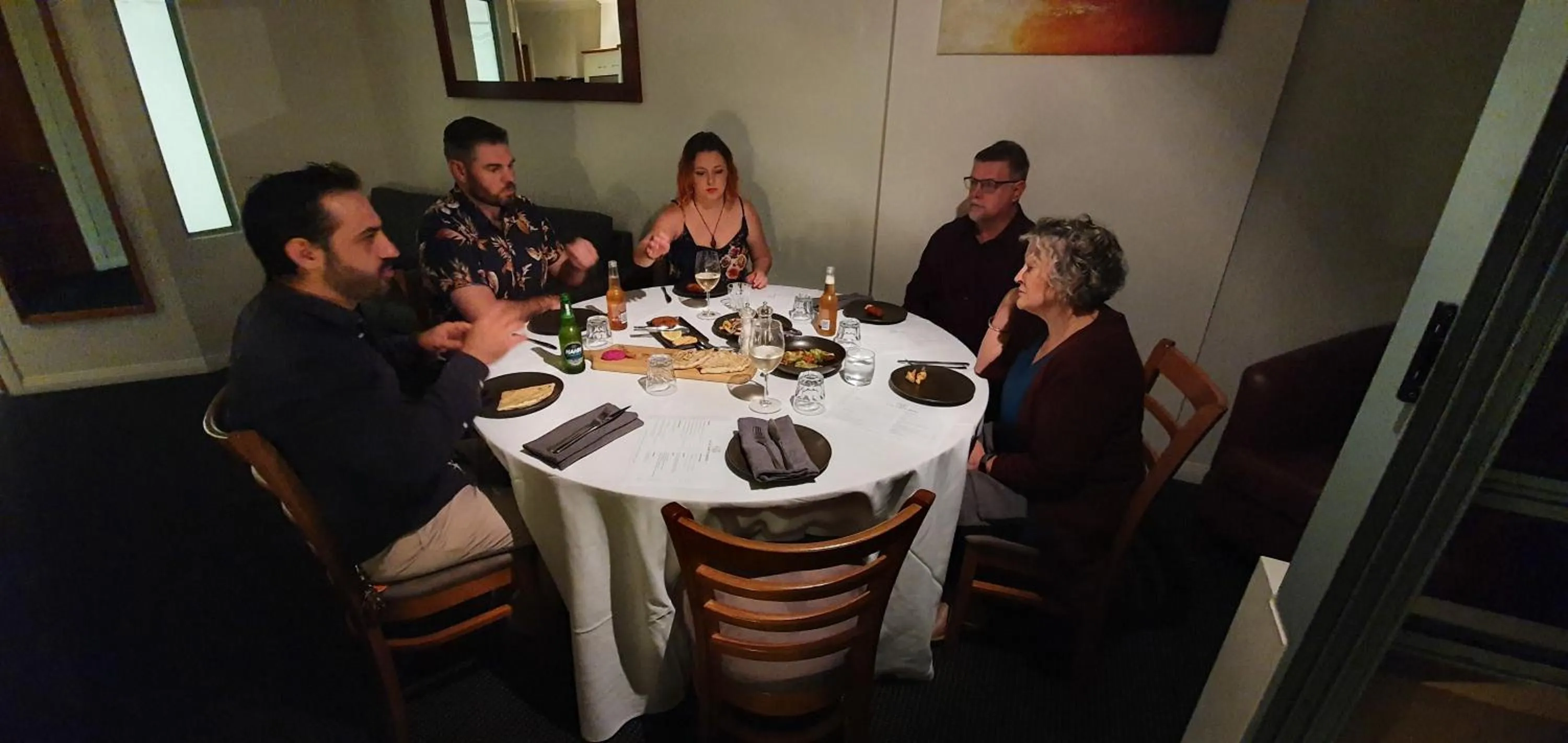 Restaurant/places to eat in Burnett Riverside Hotel