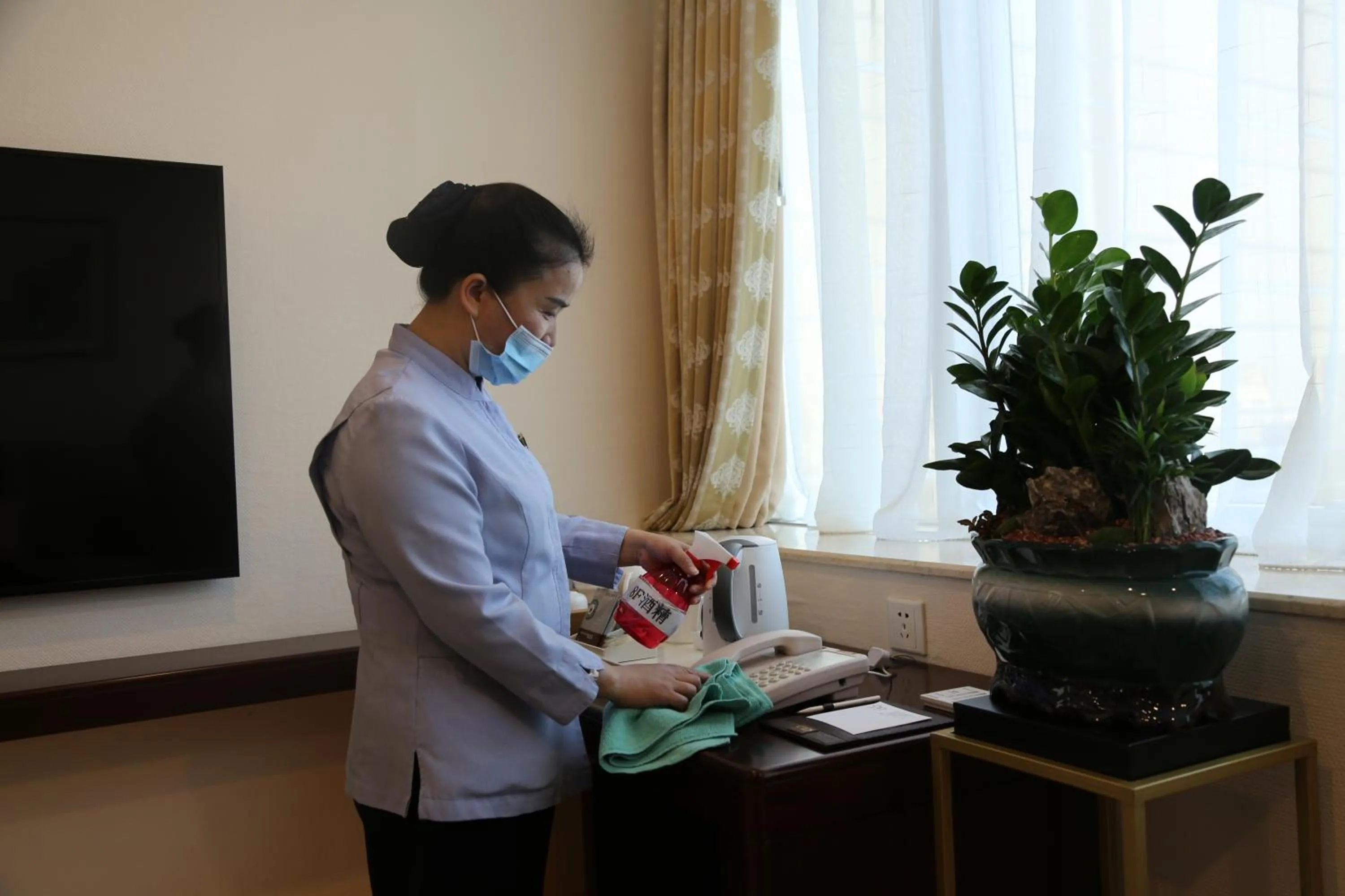 Staff in China Mayors Plaza