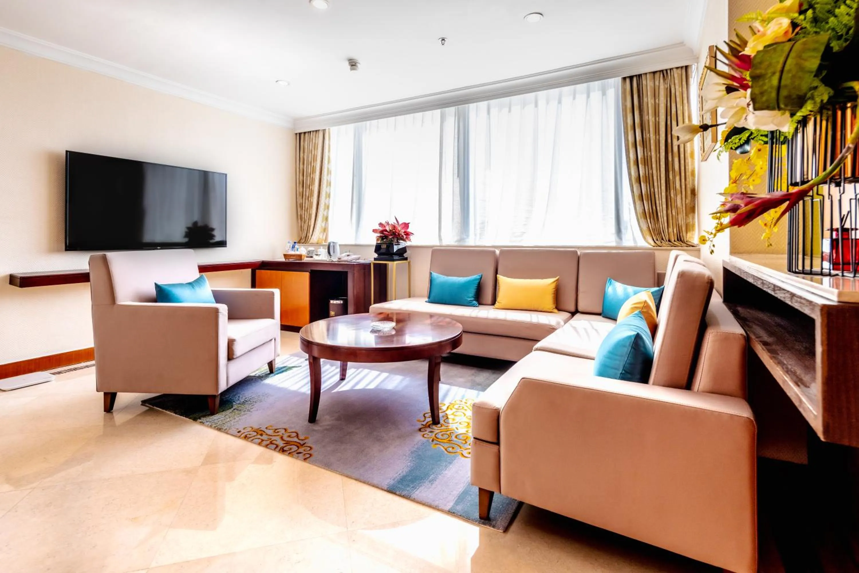 Living room in China Mayors Plaza