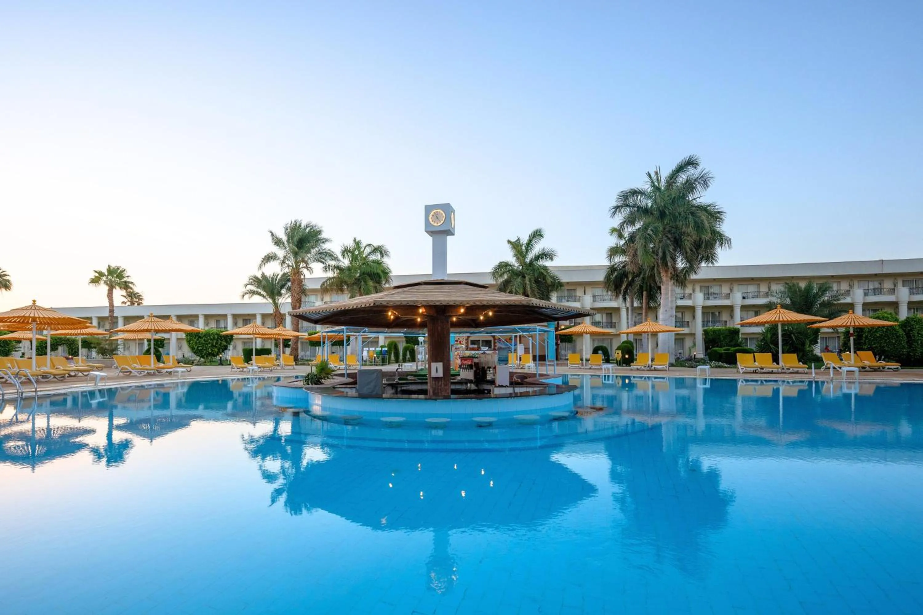 Swimming pool in Labranda Royal Makadi