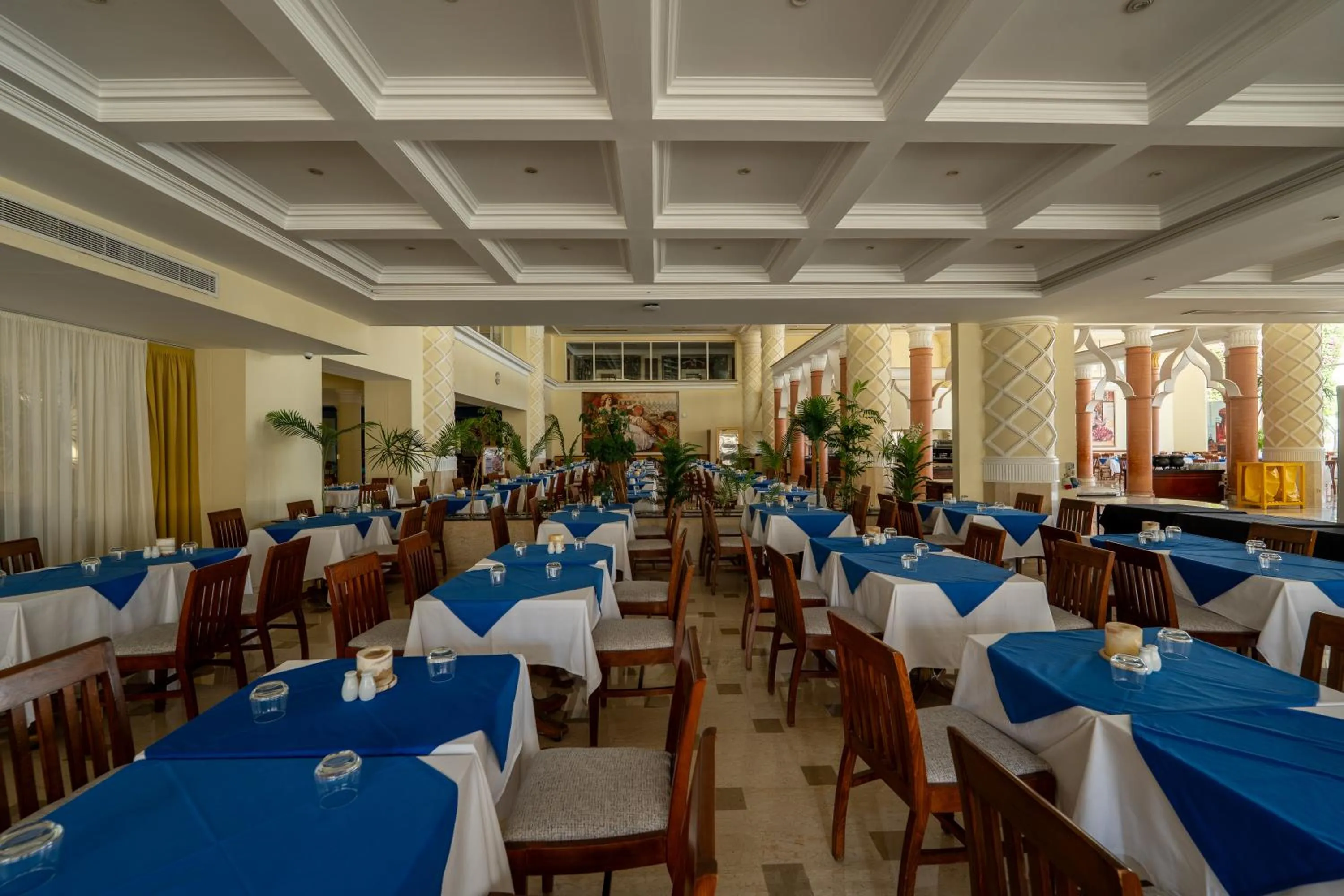 Restaurant/places to eat in JAZ Royal Palmariva