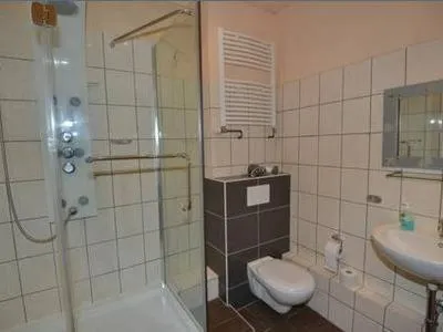 English Romance University