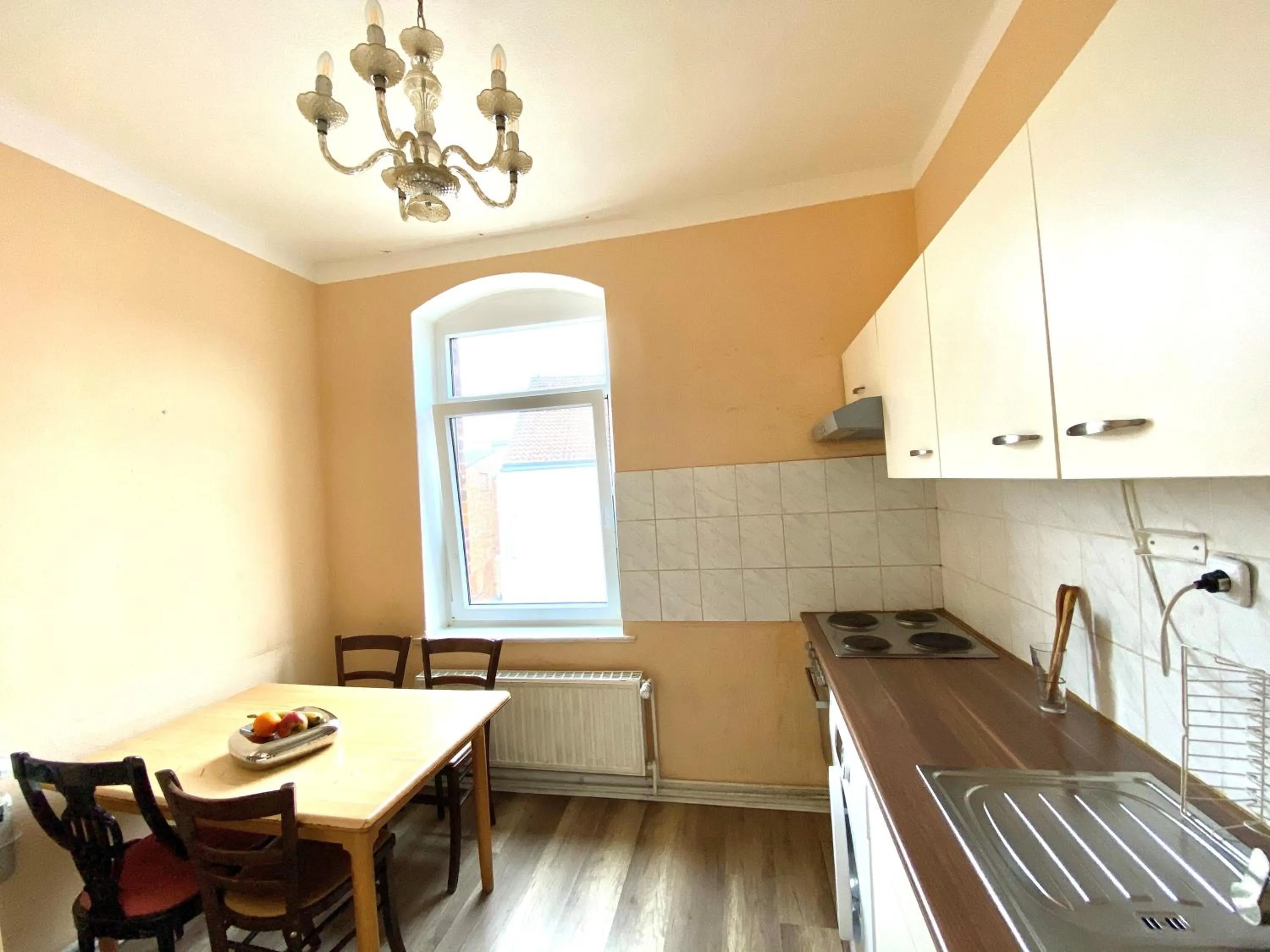 English Romance University