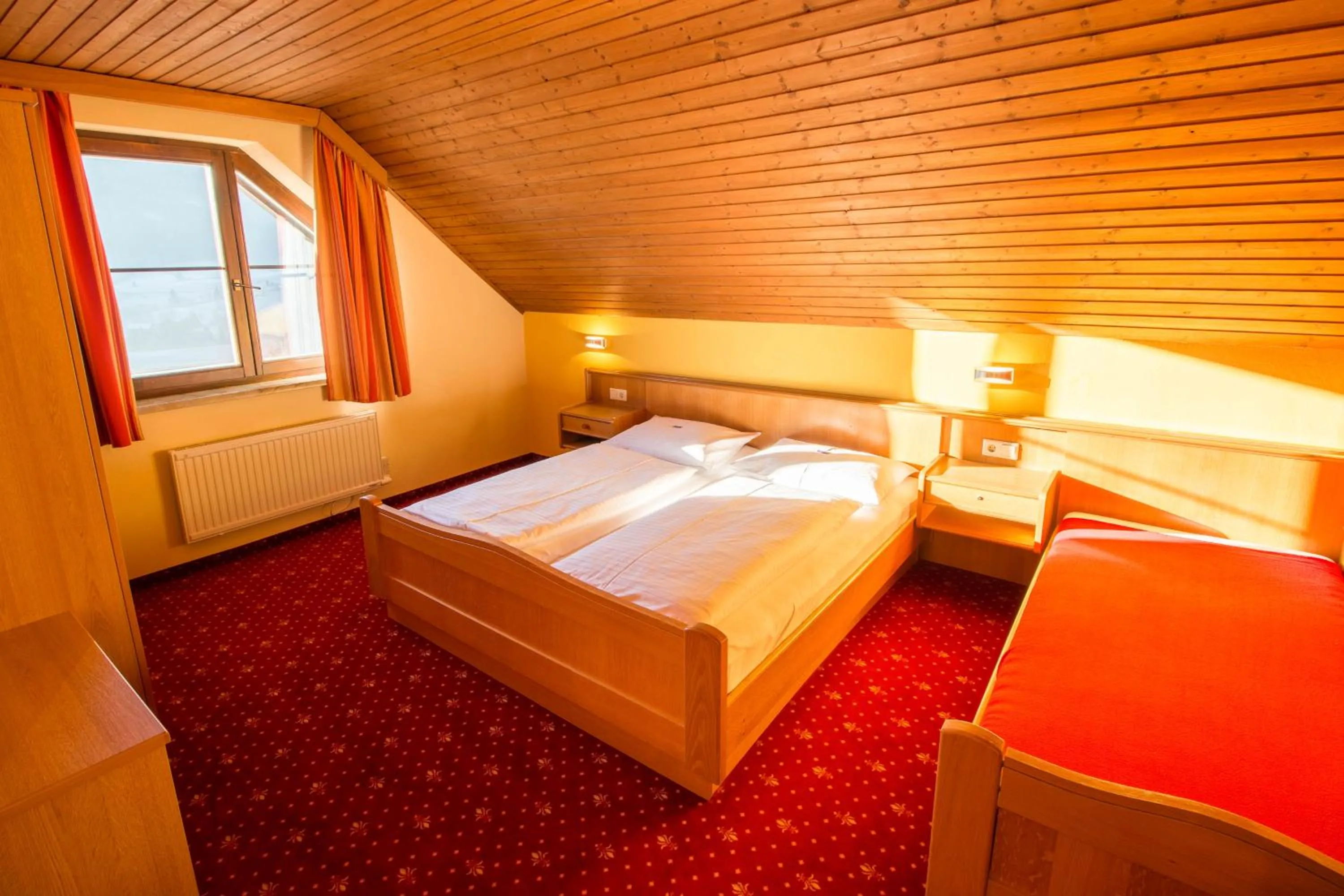 Photo of the whole room, Bed in Hotel Weissenstein