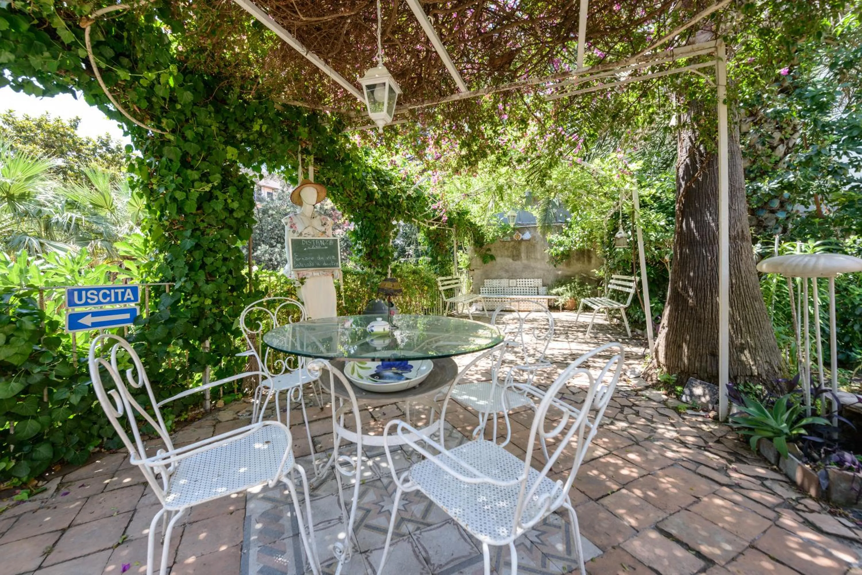 Other in Giardino Segreto