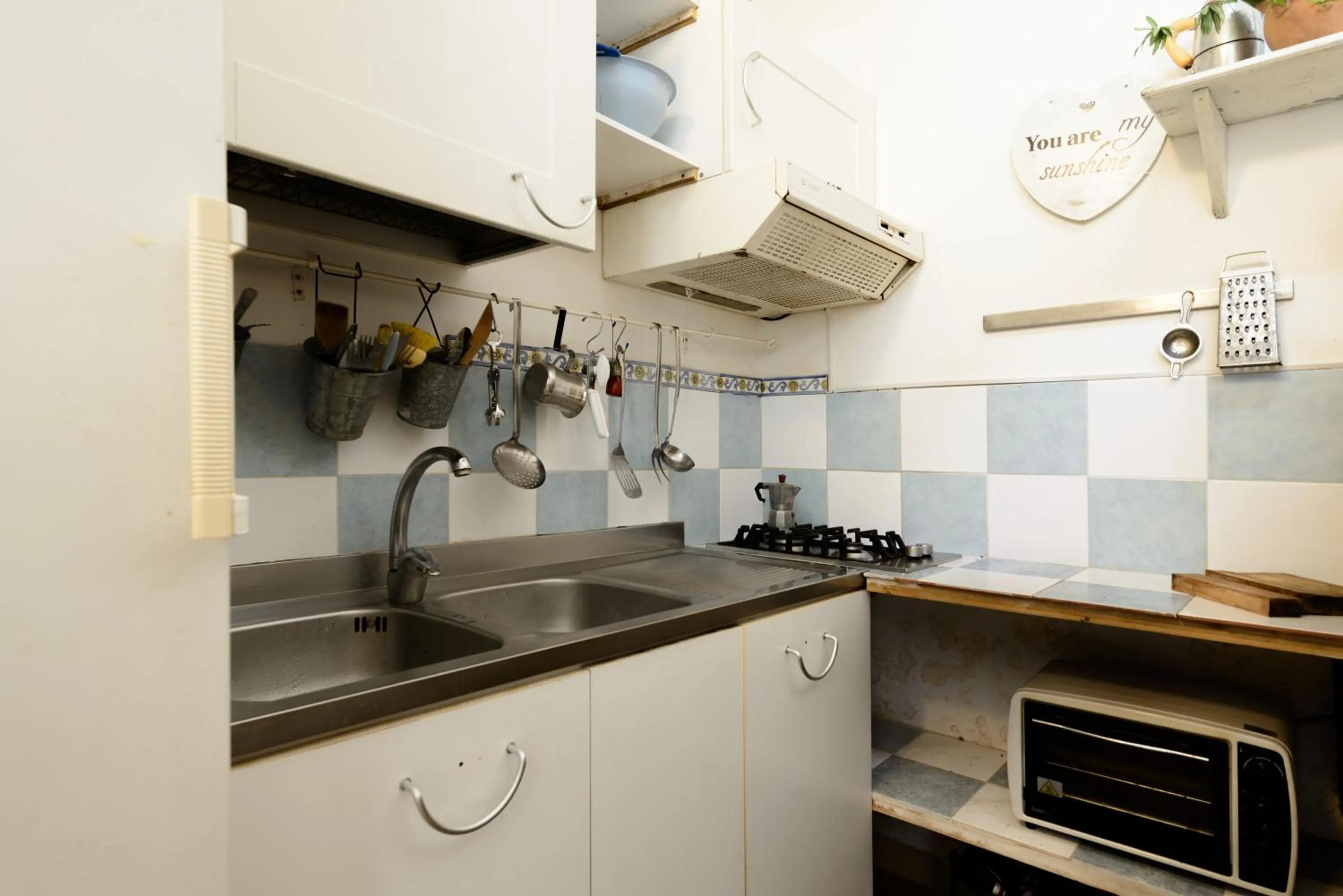 kitchen in Giardino Segreto