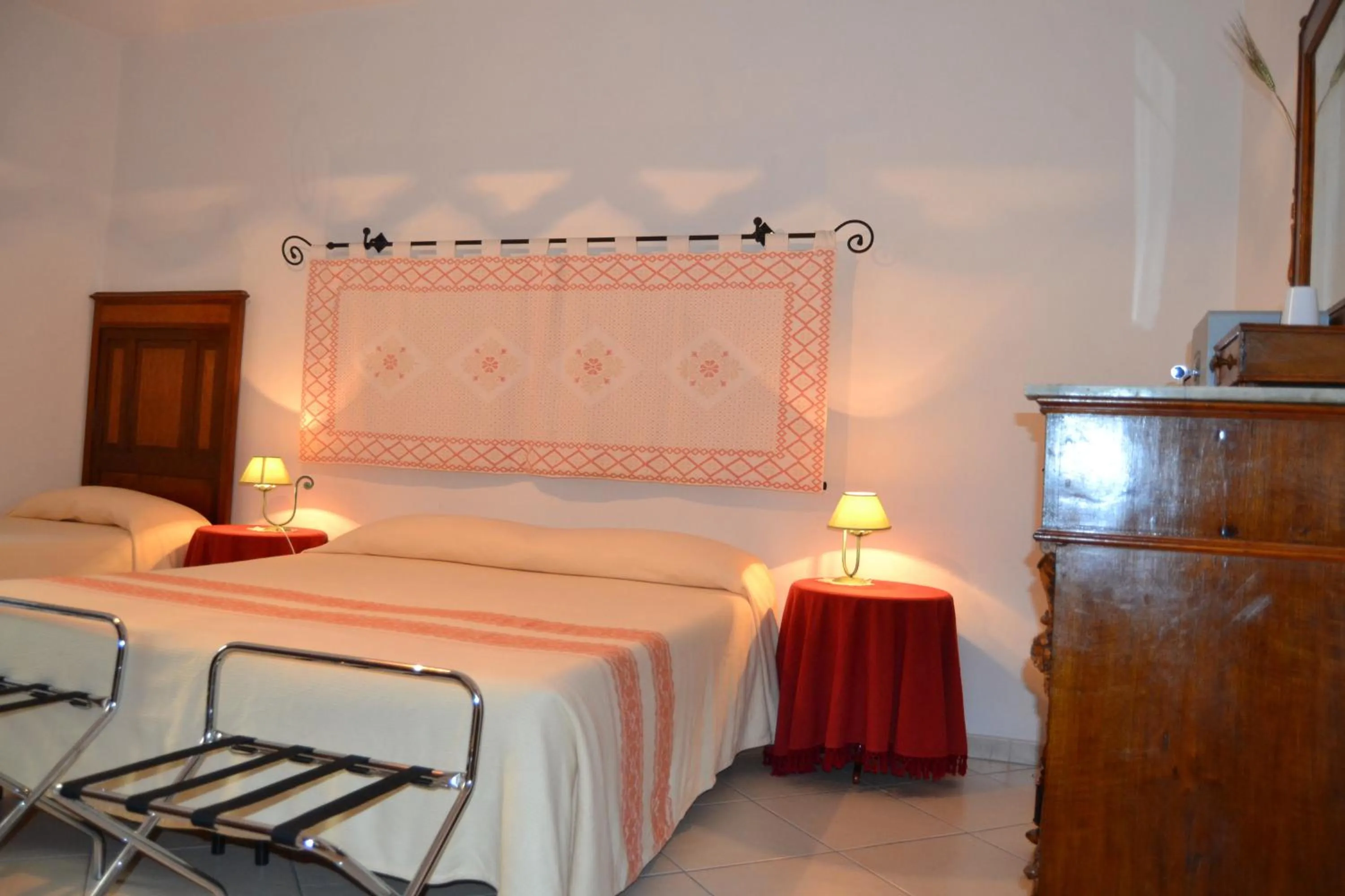 Photo of the whole room, Bed in Su Cantaru Guesthouse