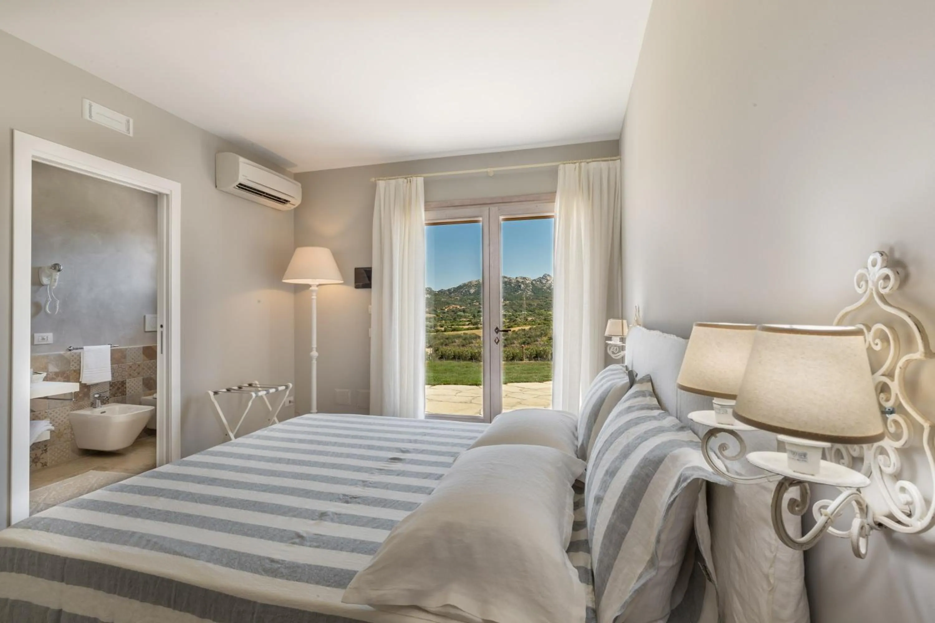 Bed in Tenuta Petra Bianca