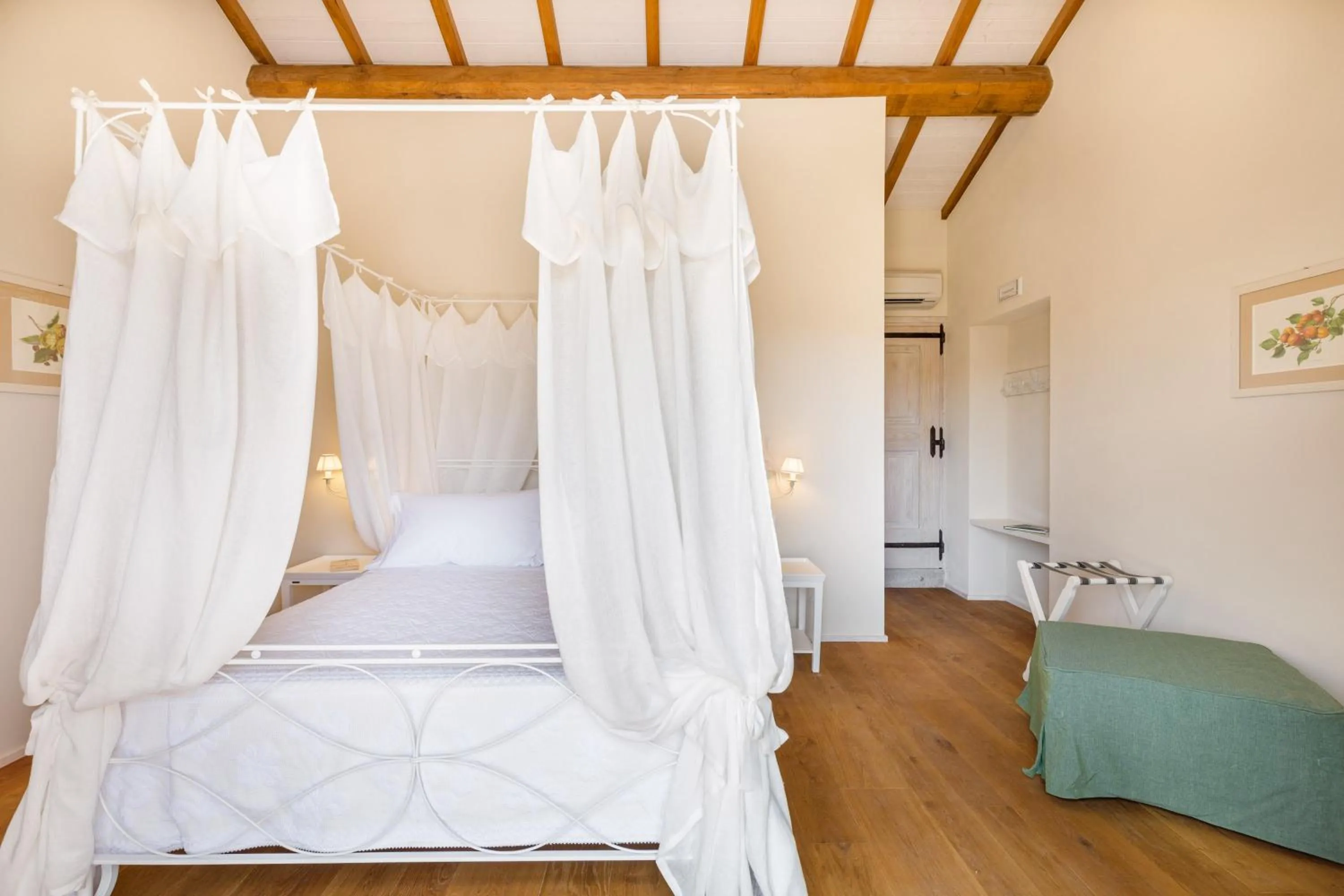 Bed in Tenuta Petra Bianca