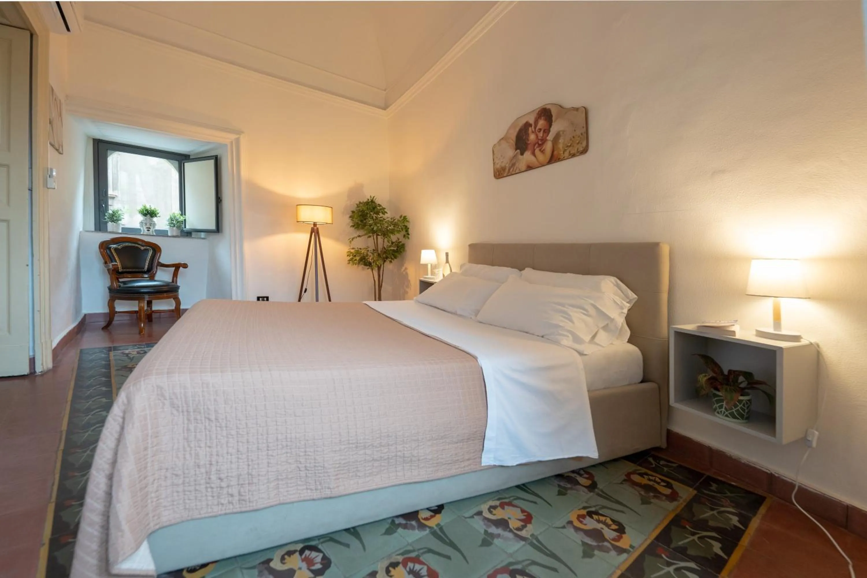 View (from property/room), Bed in Palazzo Bruca Catania